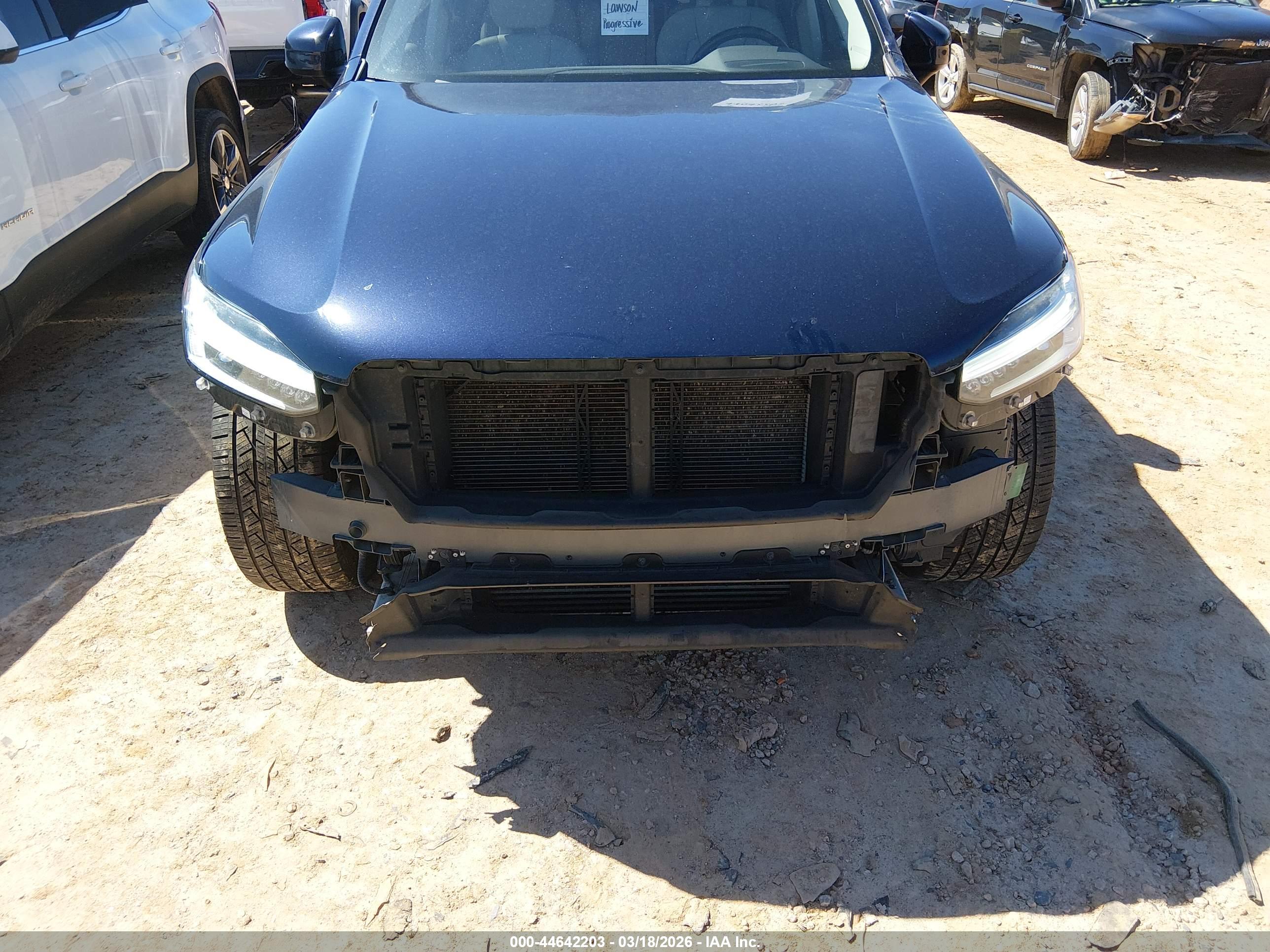 VOLVO XC90 image 6