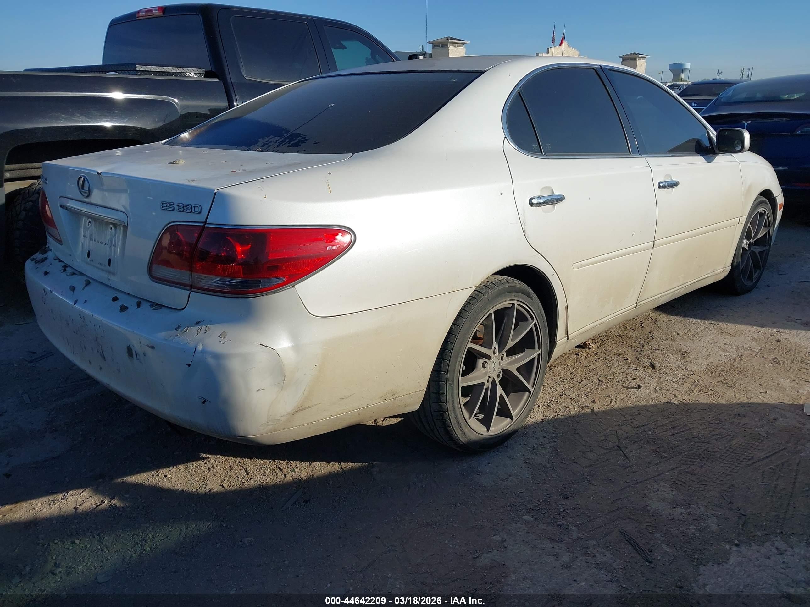 LEXUS ES image 4