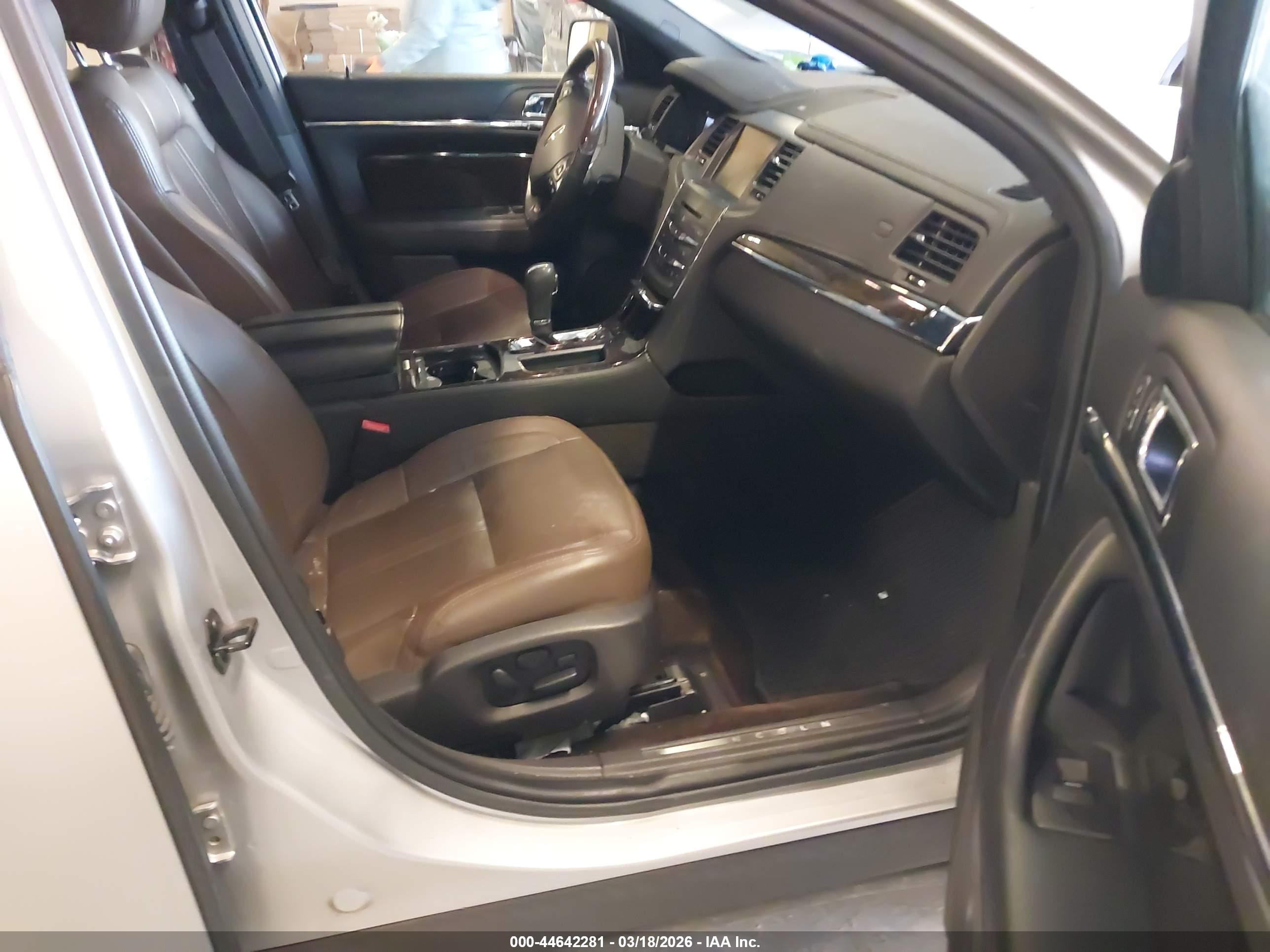 LINCOLN MKS image 5