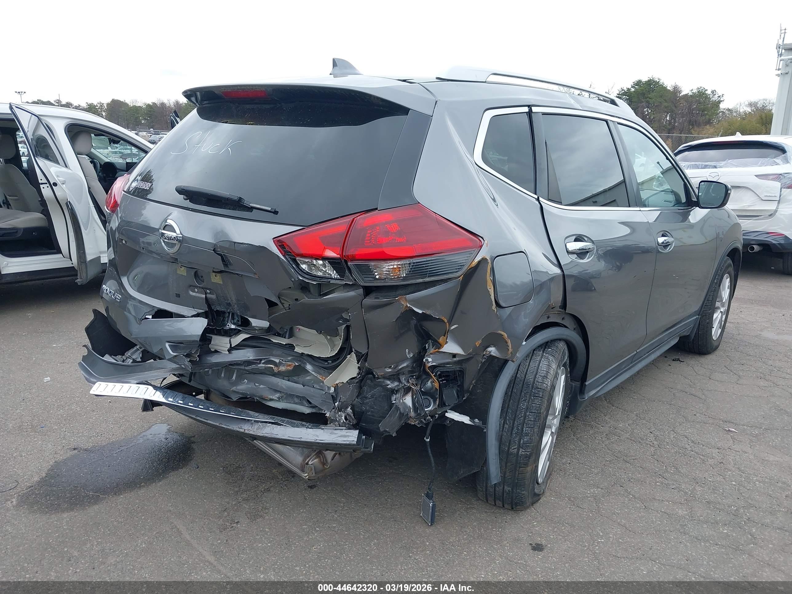 NISSAN ROGUE image 6