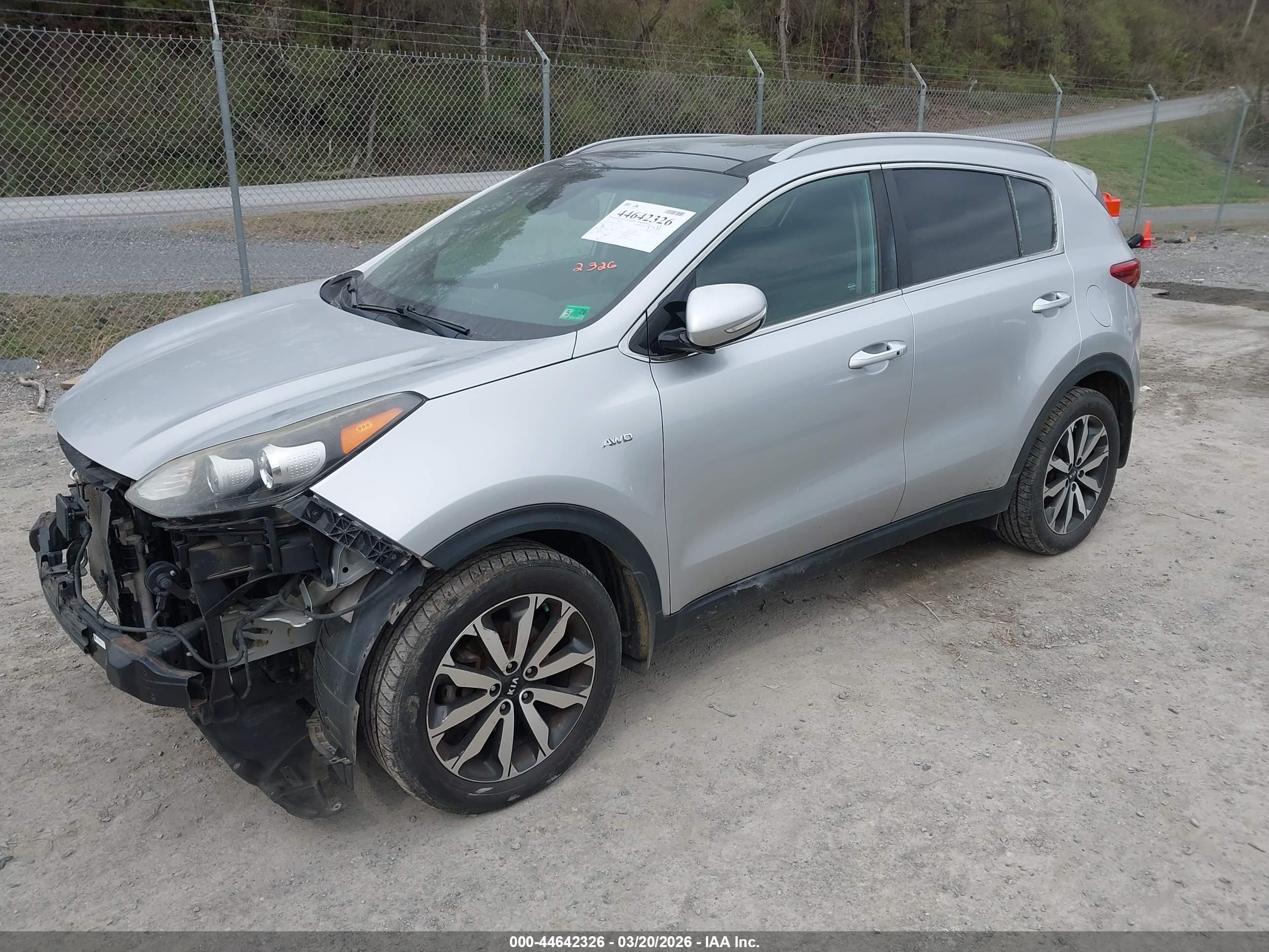 KIA SPORTAGE image 2