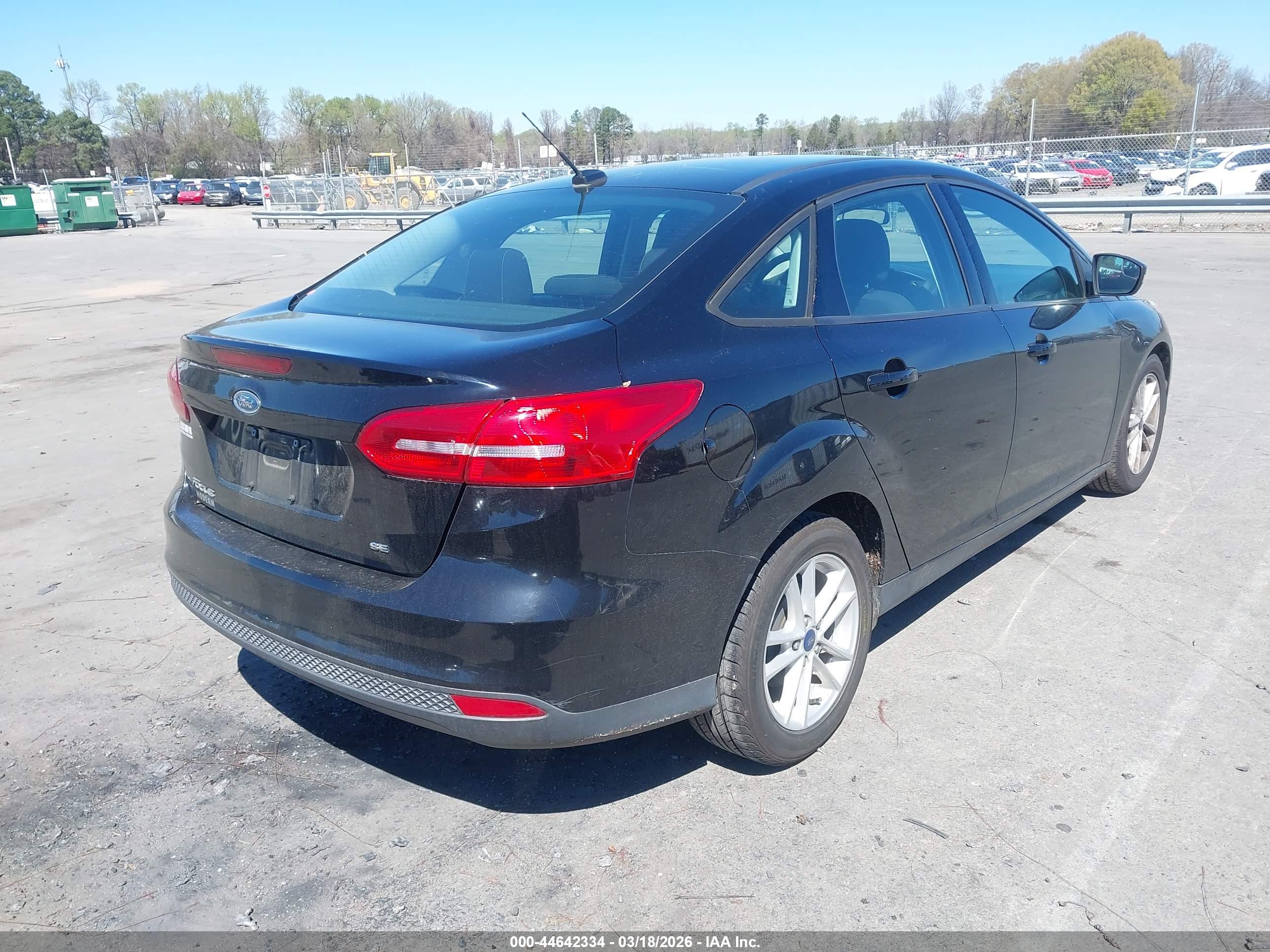 FORD FOCUS image 4