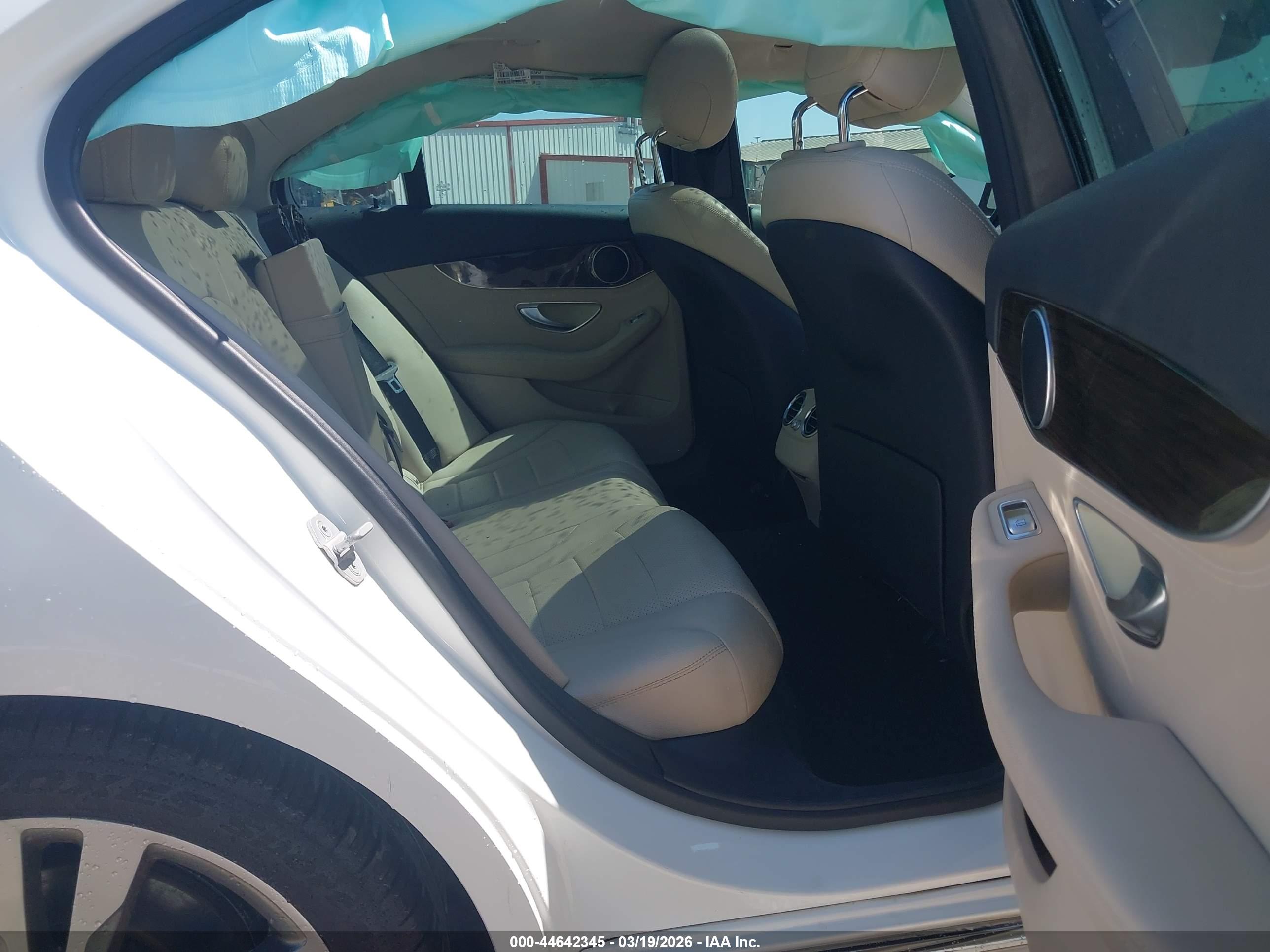 MERCEDES-BENZ C image 8