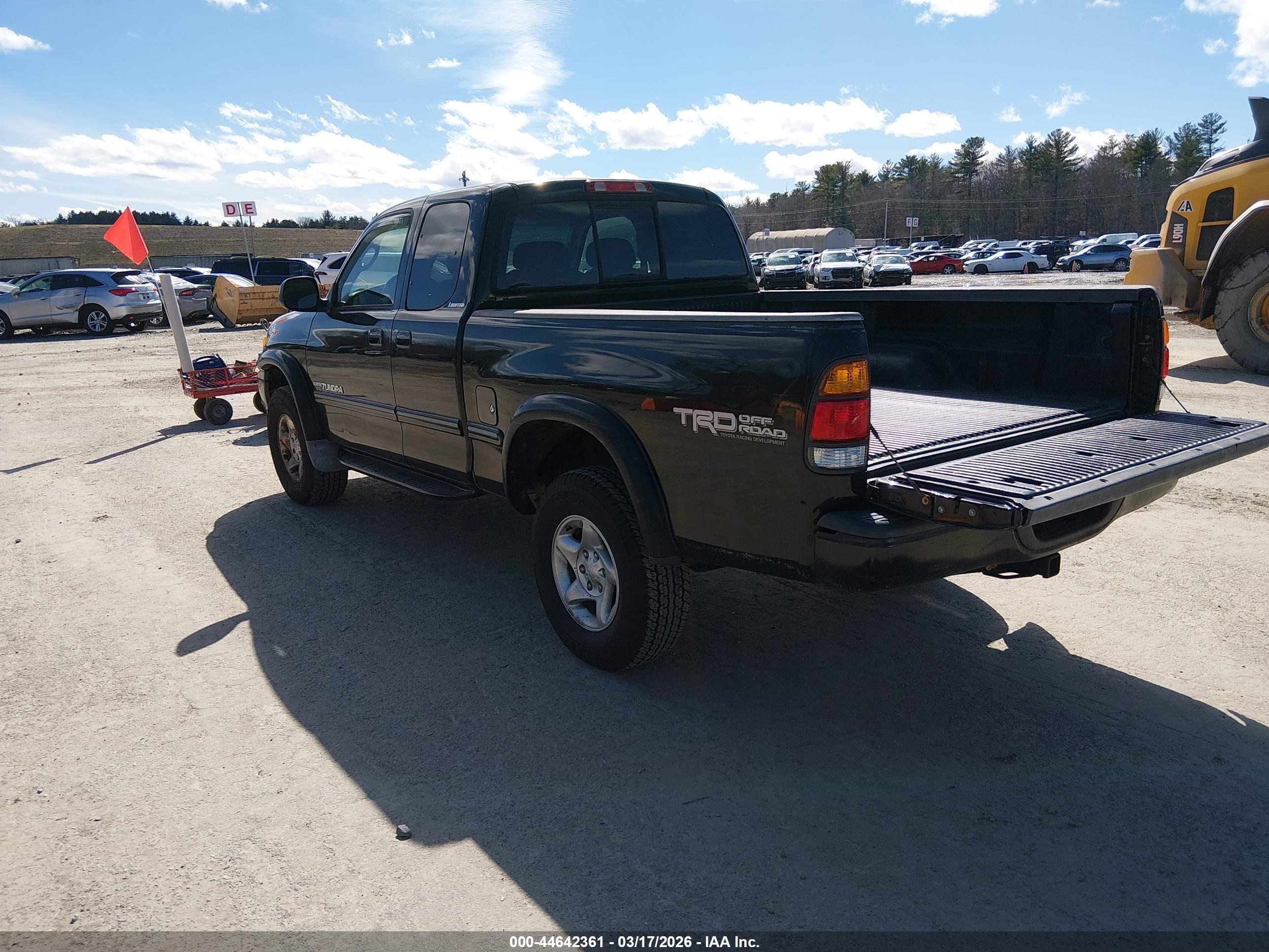 TOYOTA TUNDRA image 3