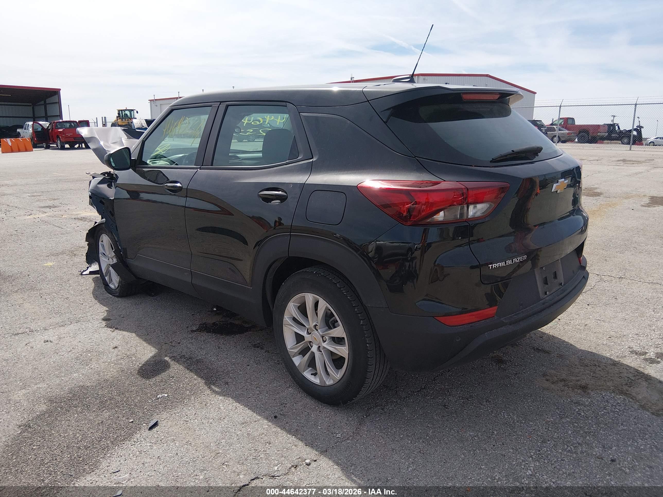 CHEVROLET TRAILBLAZER image 3