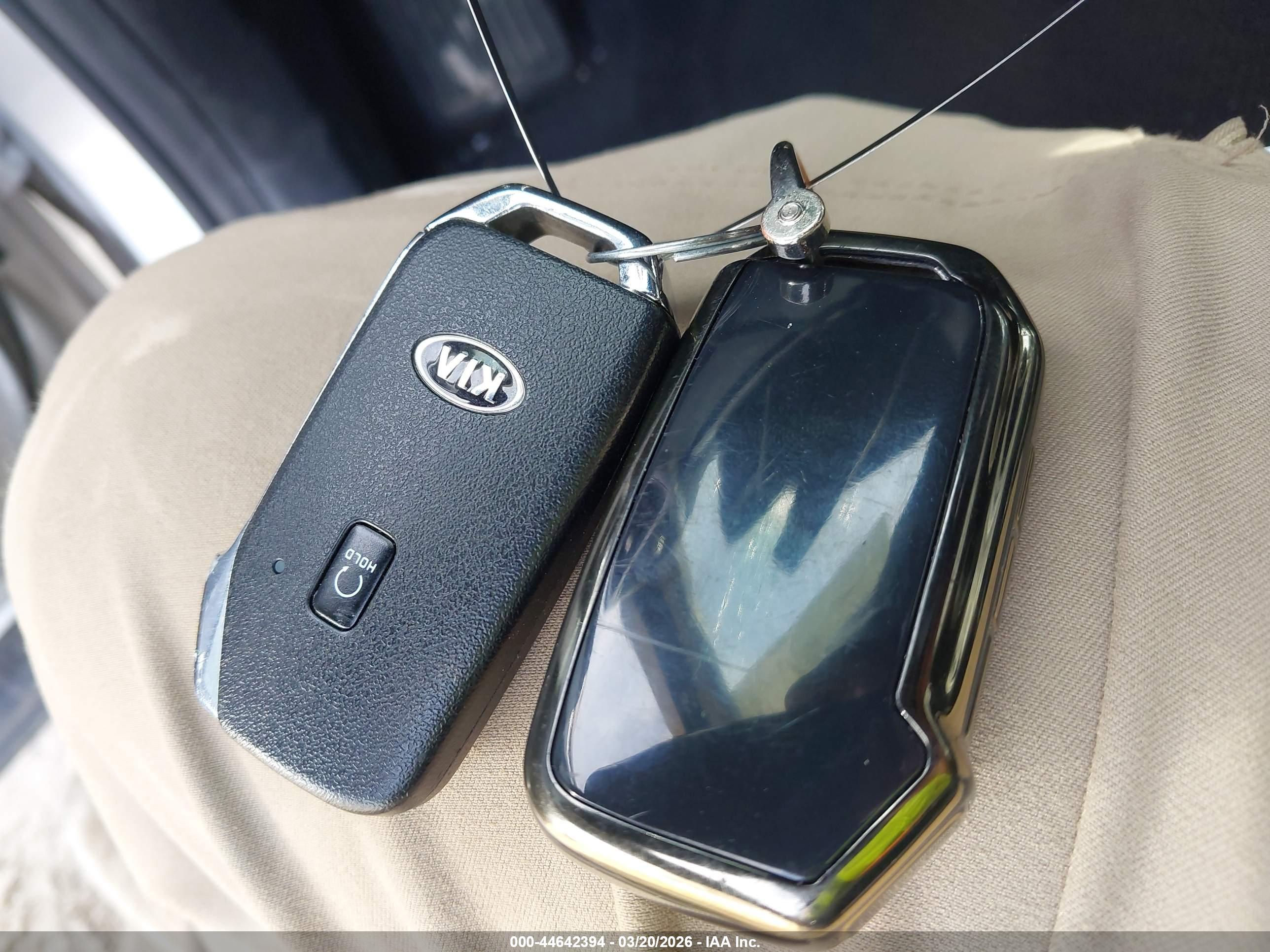 KIA SORENTO image 11