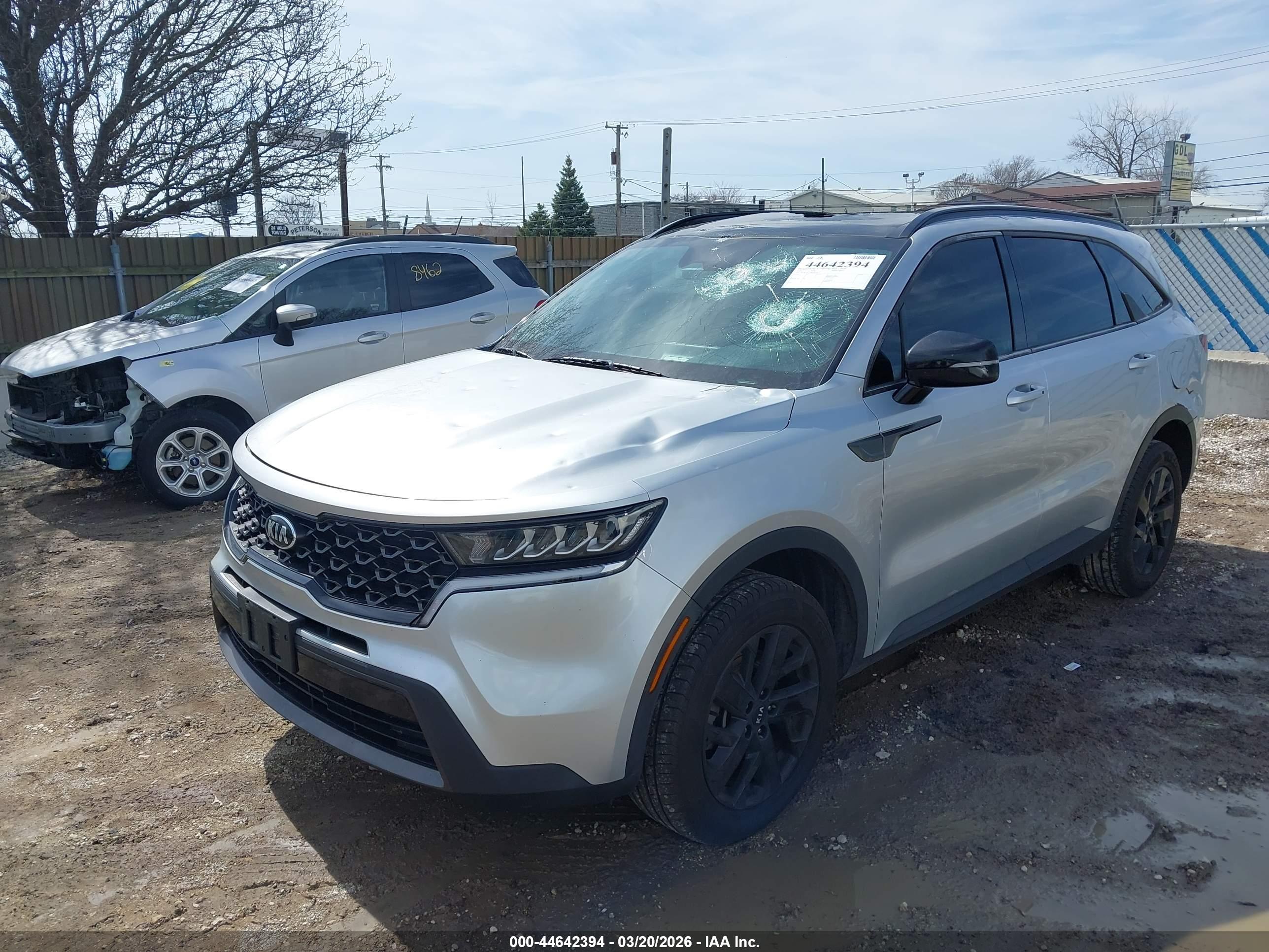 KIA SORENTO image 2