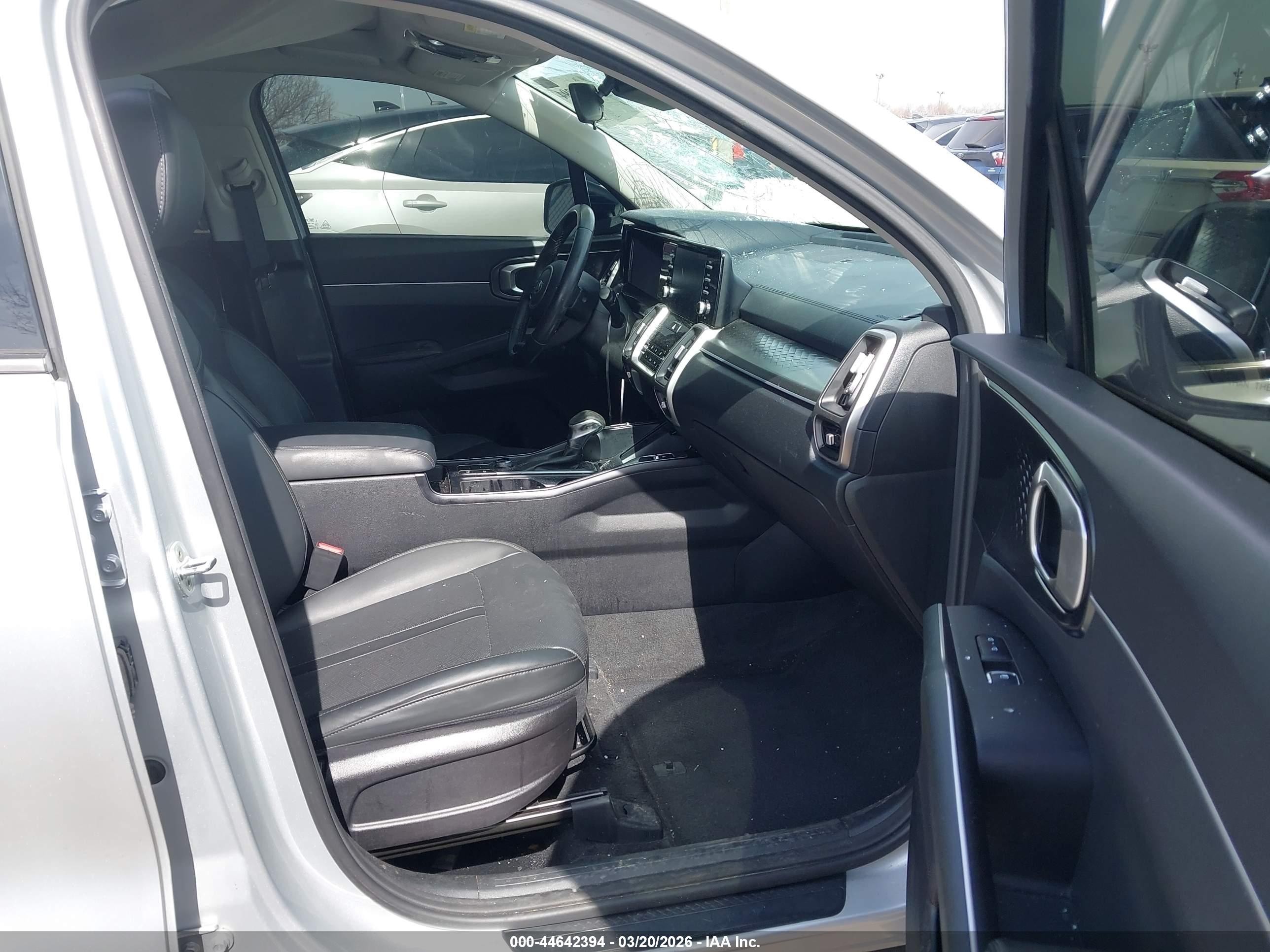 KIA SORENTO image 5