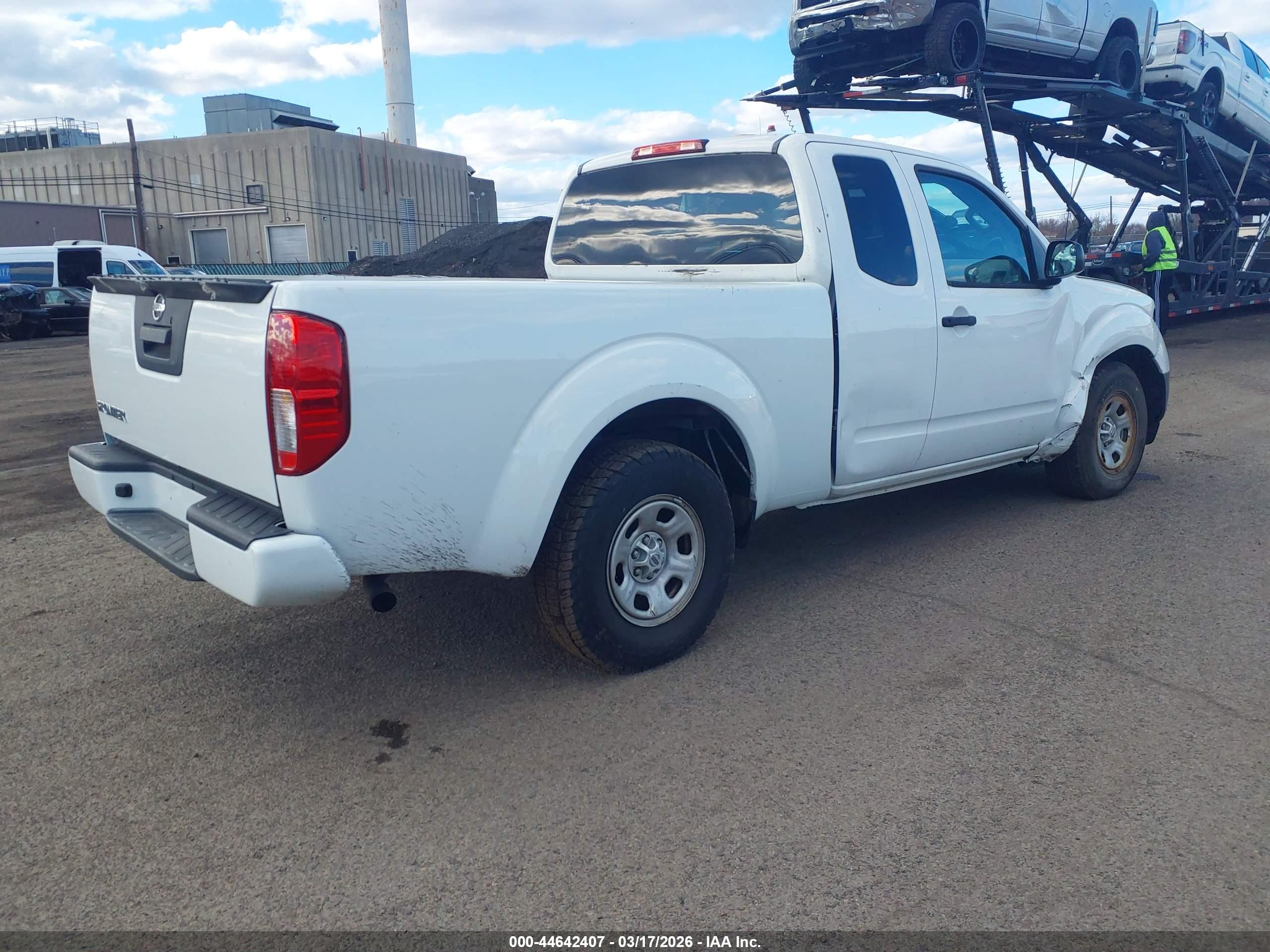 NISSAN FRONTIER image 4