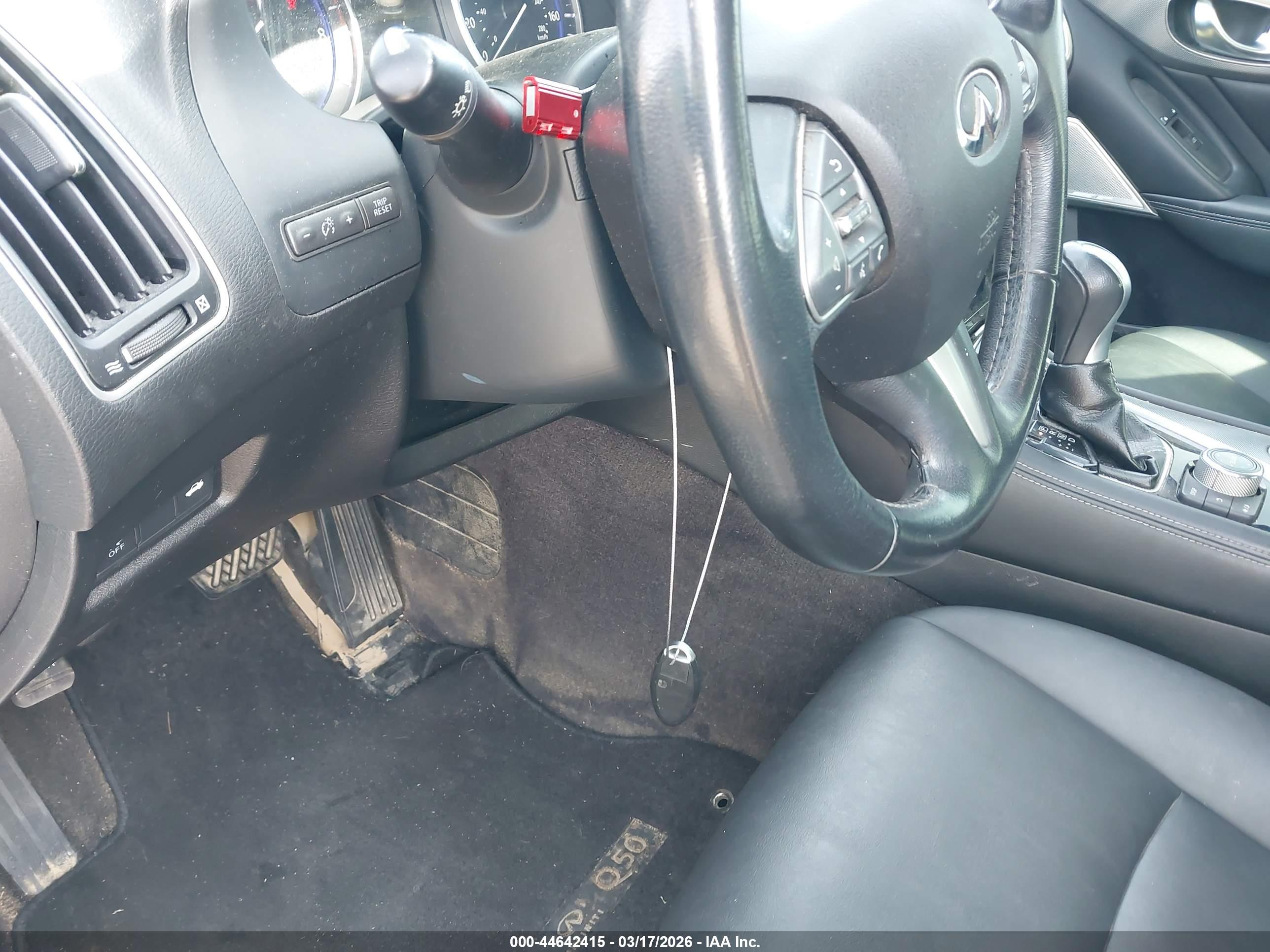 INFINITI Q50 image 11