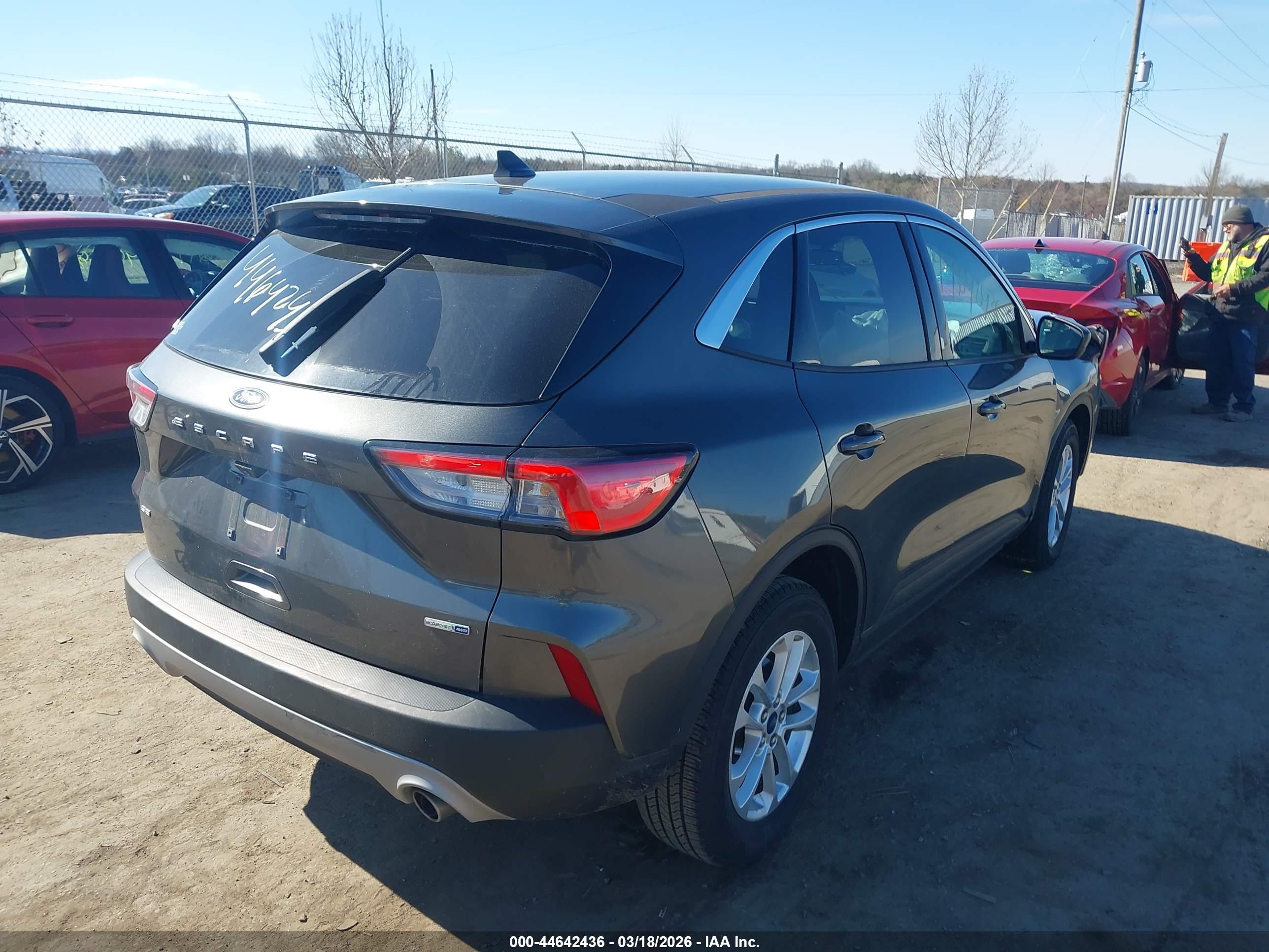 FORD ESCAPE image 4