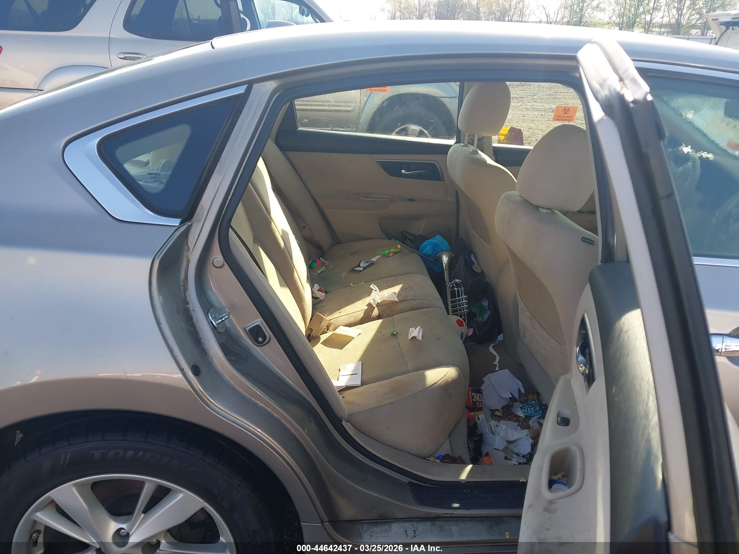 NISSAN ALTIMA image 8