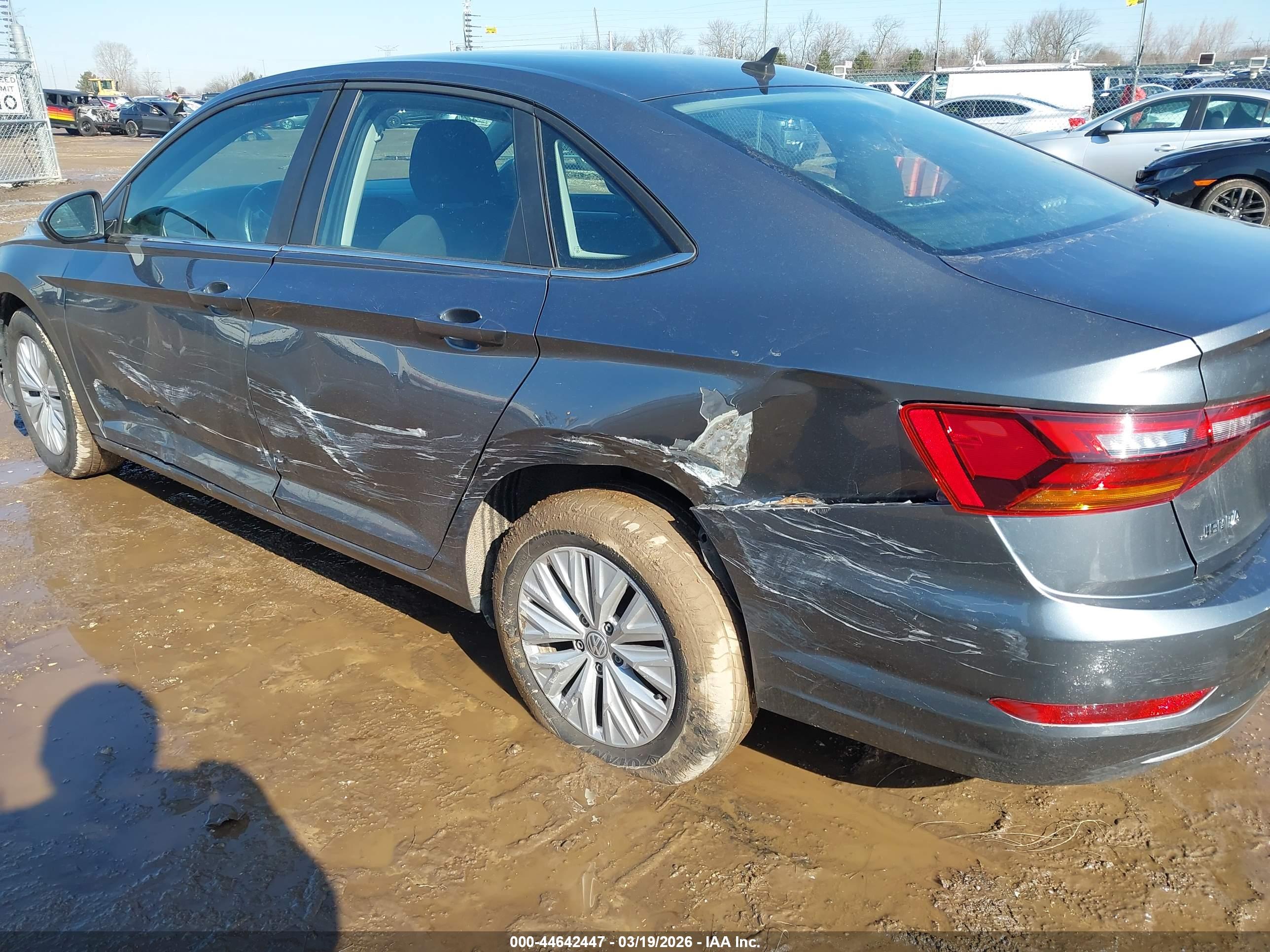 VOLKSWAGEN JETTA image 6