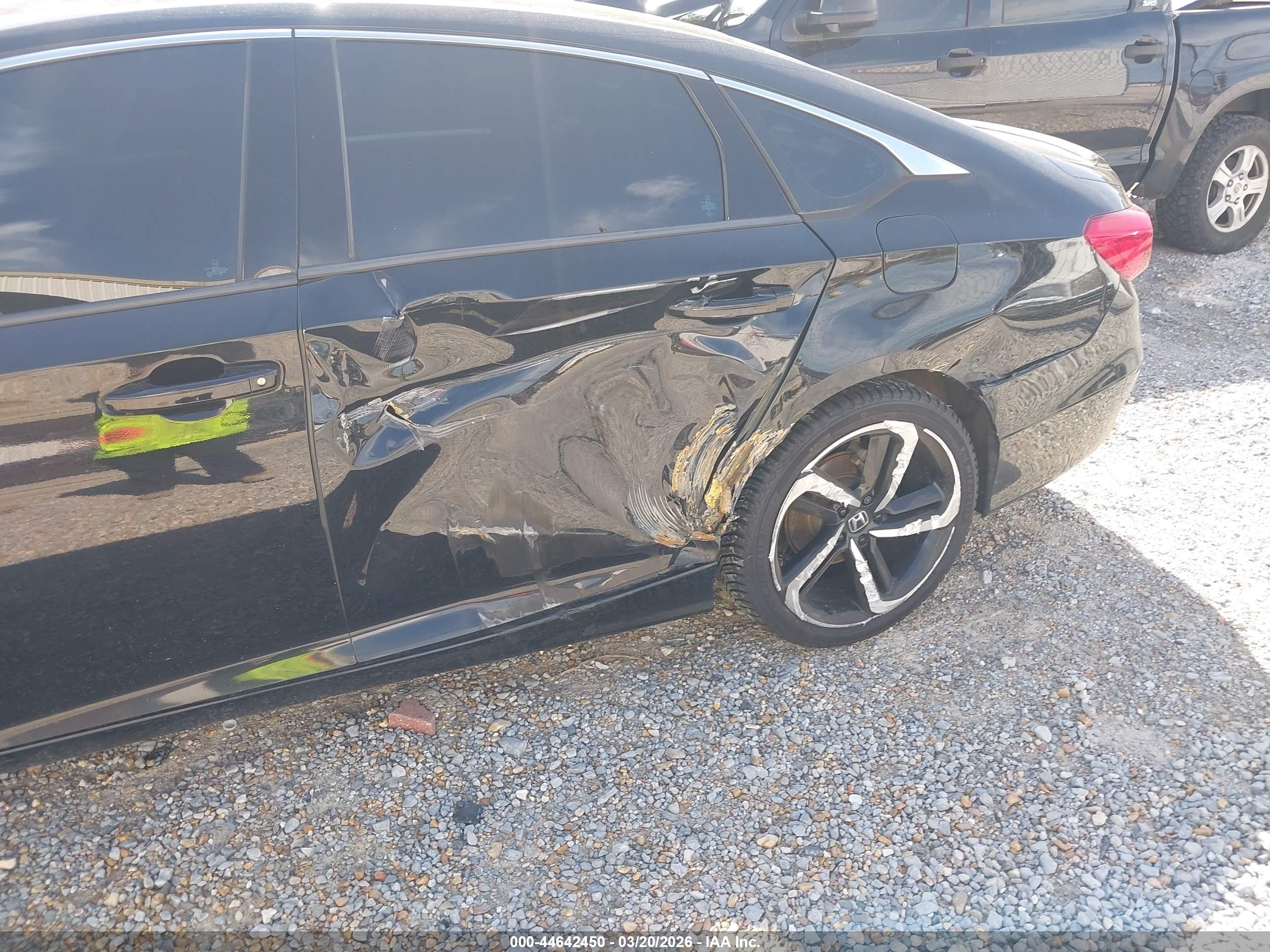 HONDA ACCORD image 6
