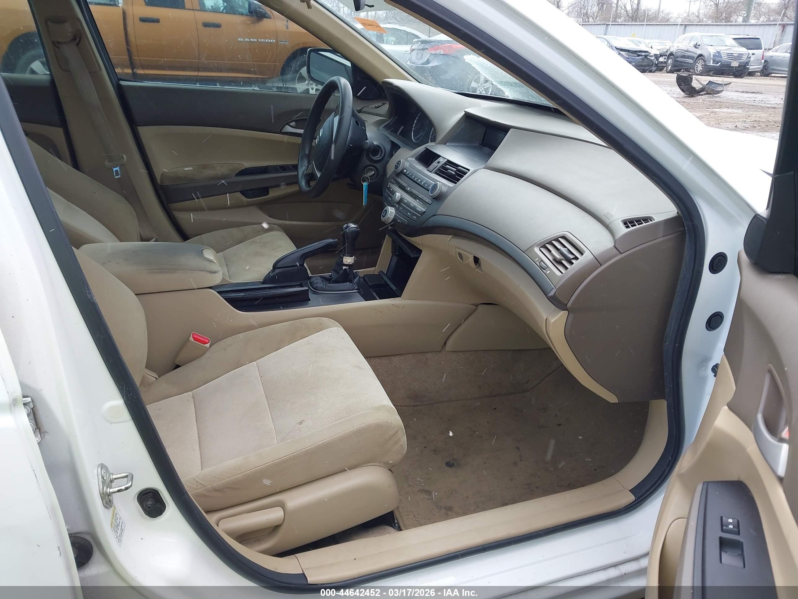 HONDA ACCORD image 5