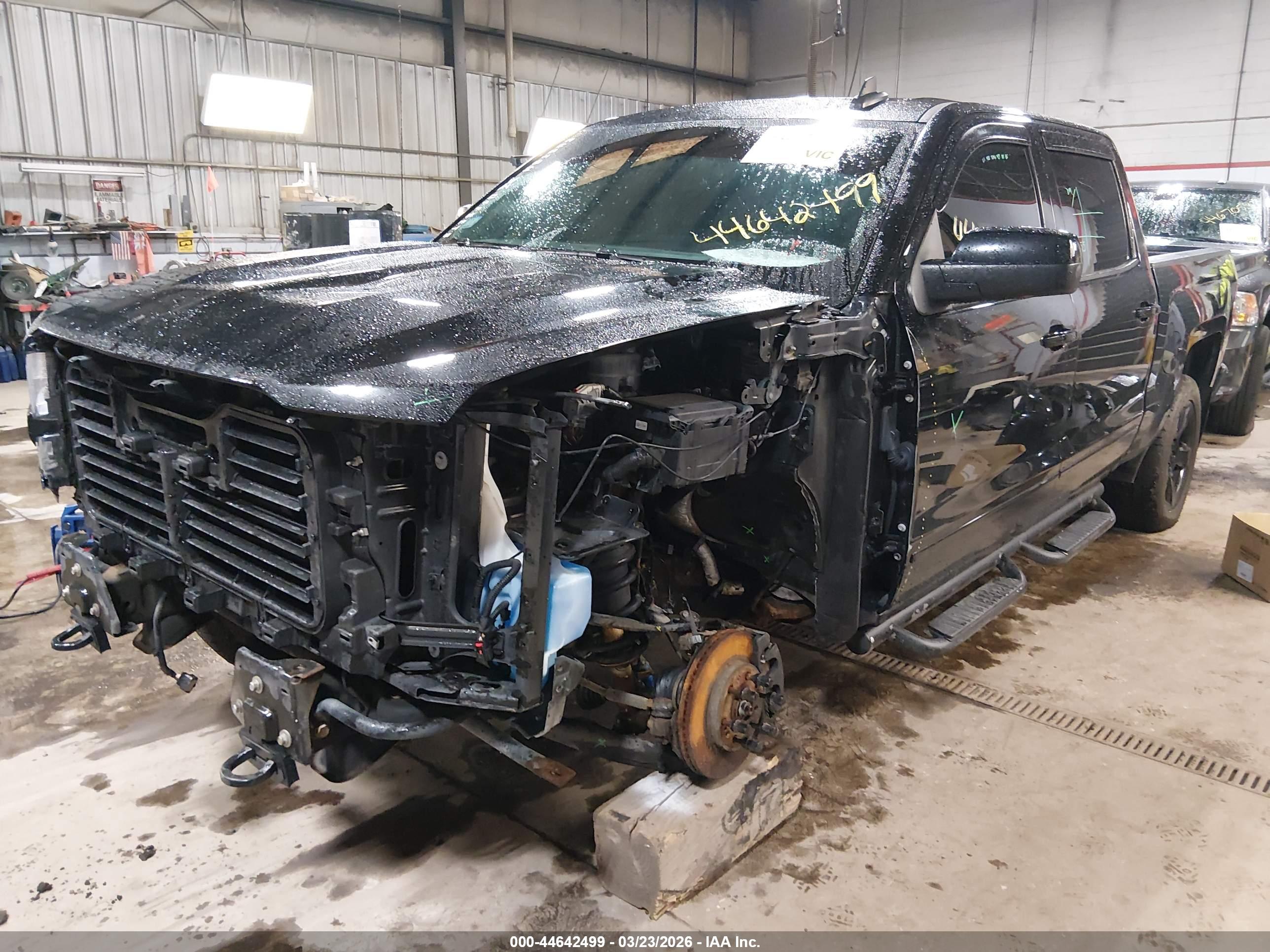 CHEVROLET SILVERADO image 2