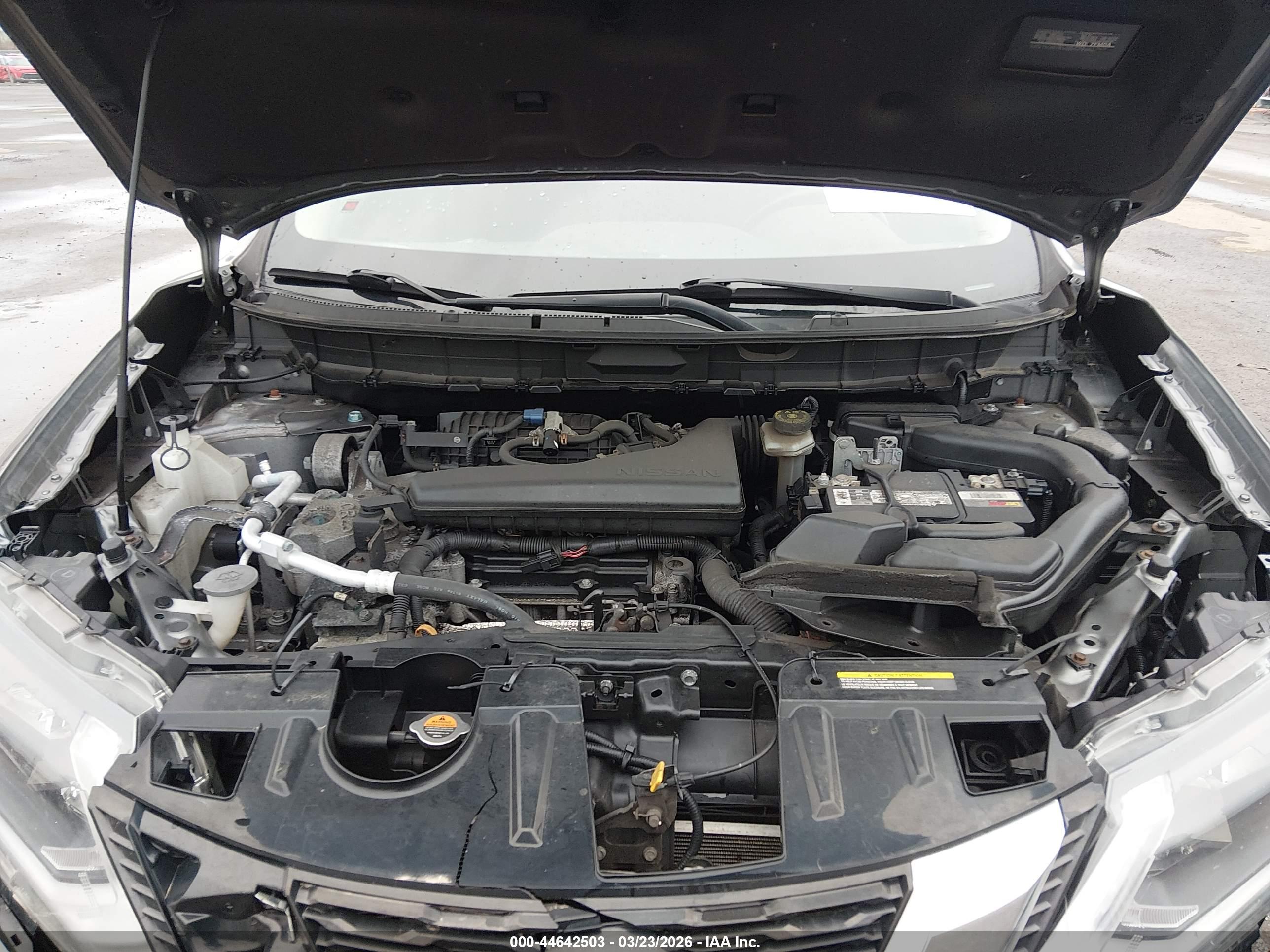 NISSAN ROGUE image 10