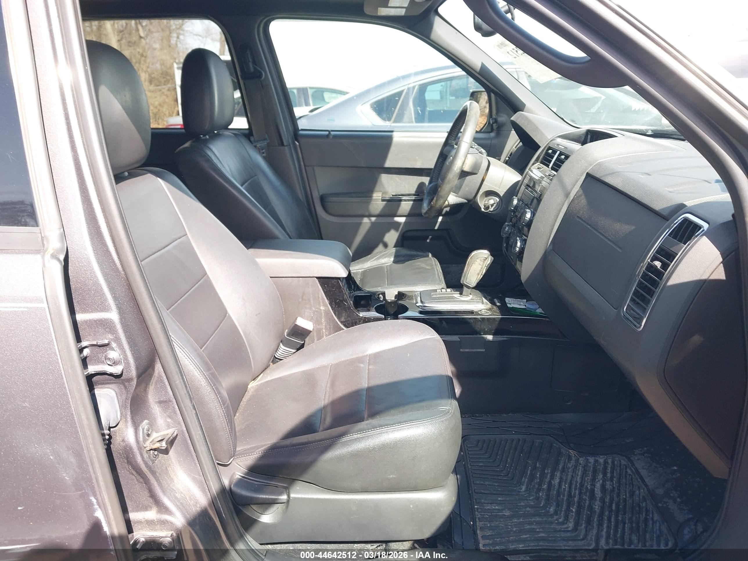 FORD ESCAPE image 5