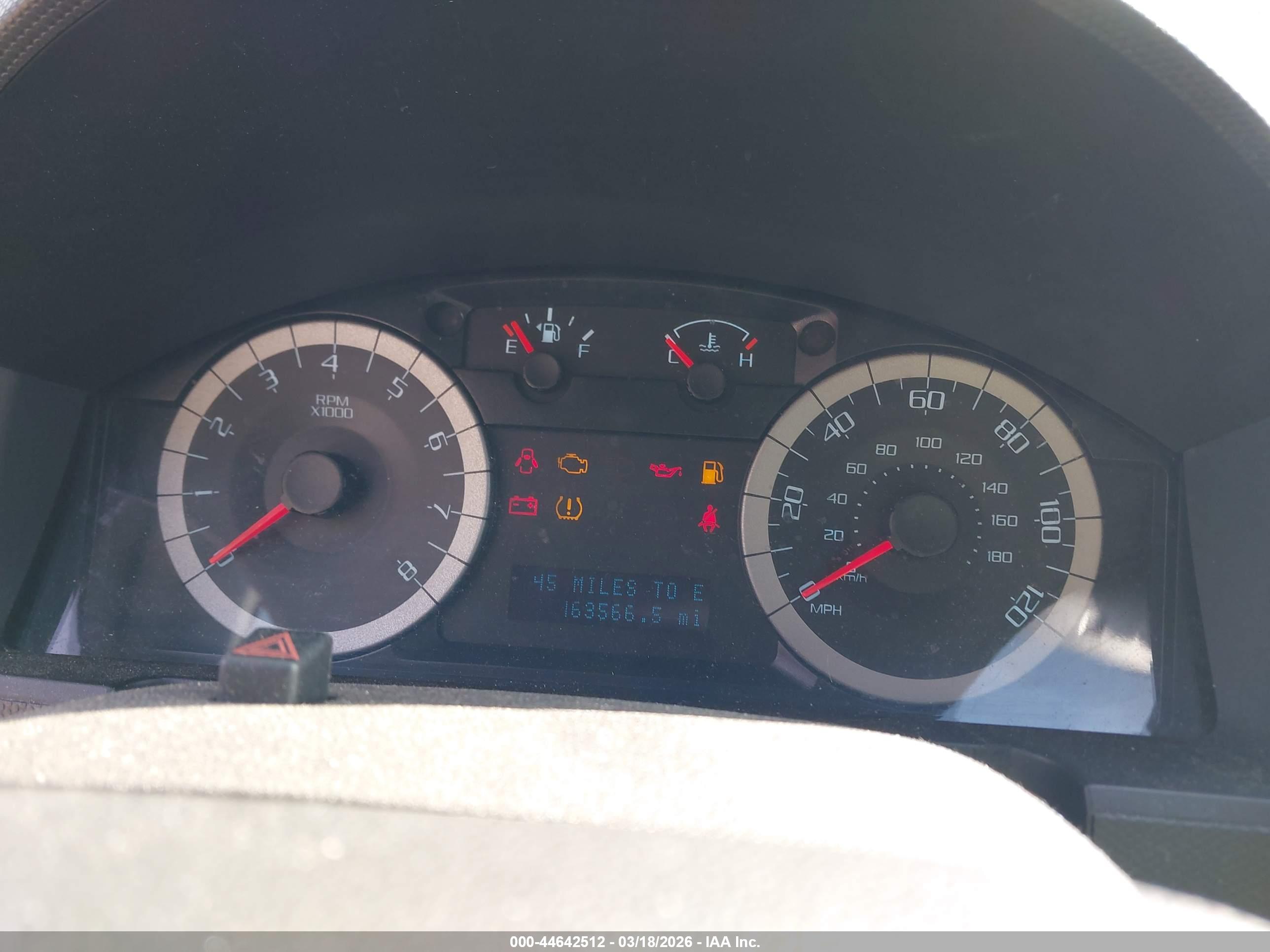 FORD ESCAPE image 7