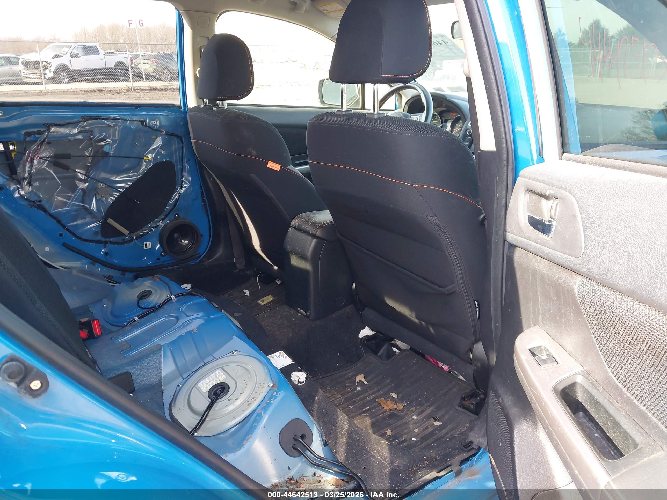 SUBARU CROSSTREK image 8