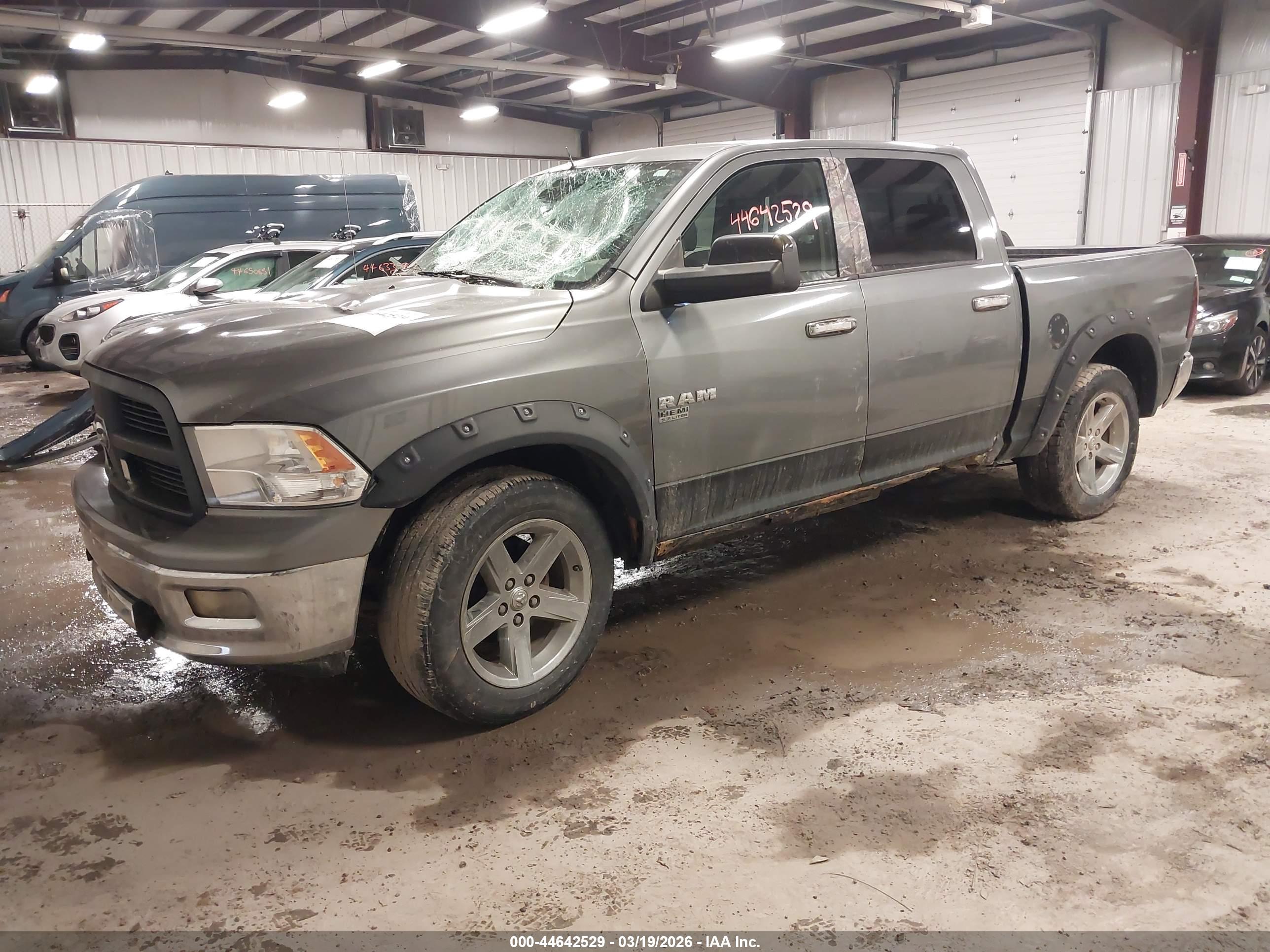 DODGE RAM image 2