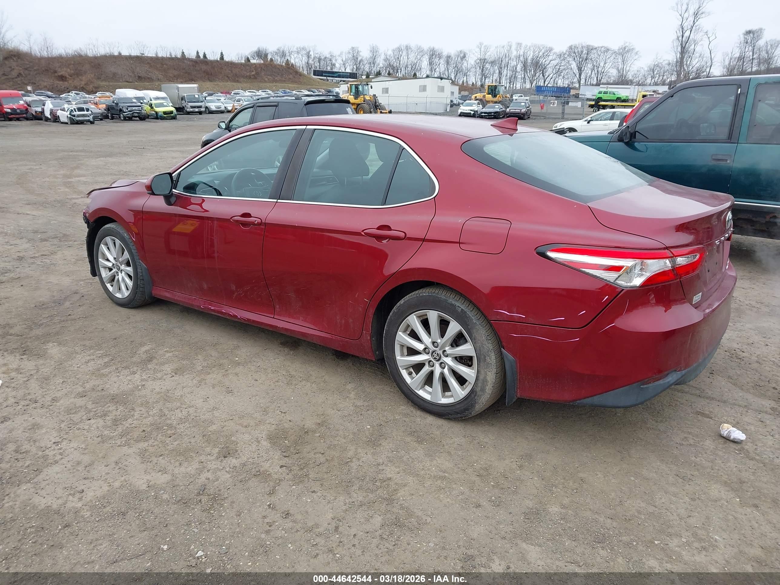 TOYOTA CAMRY image 3
