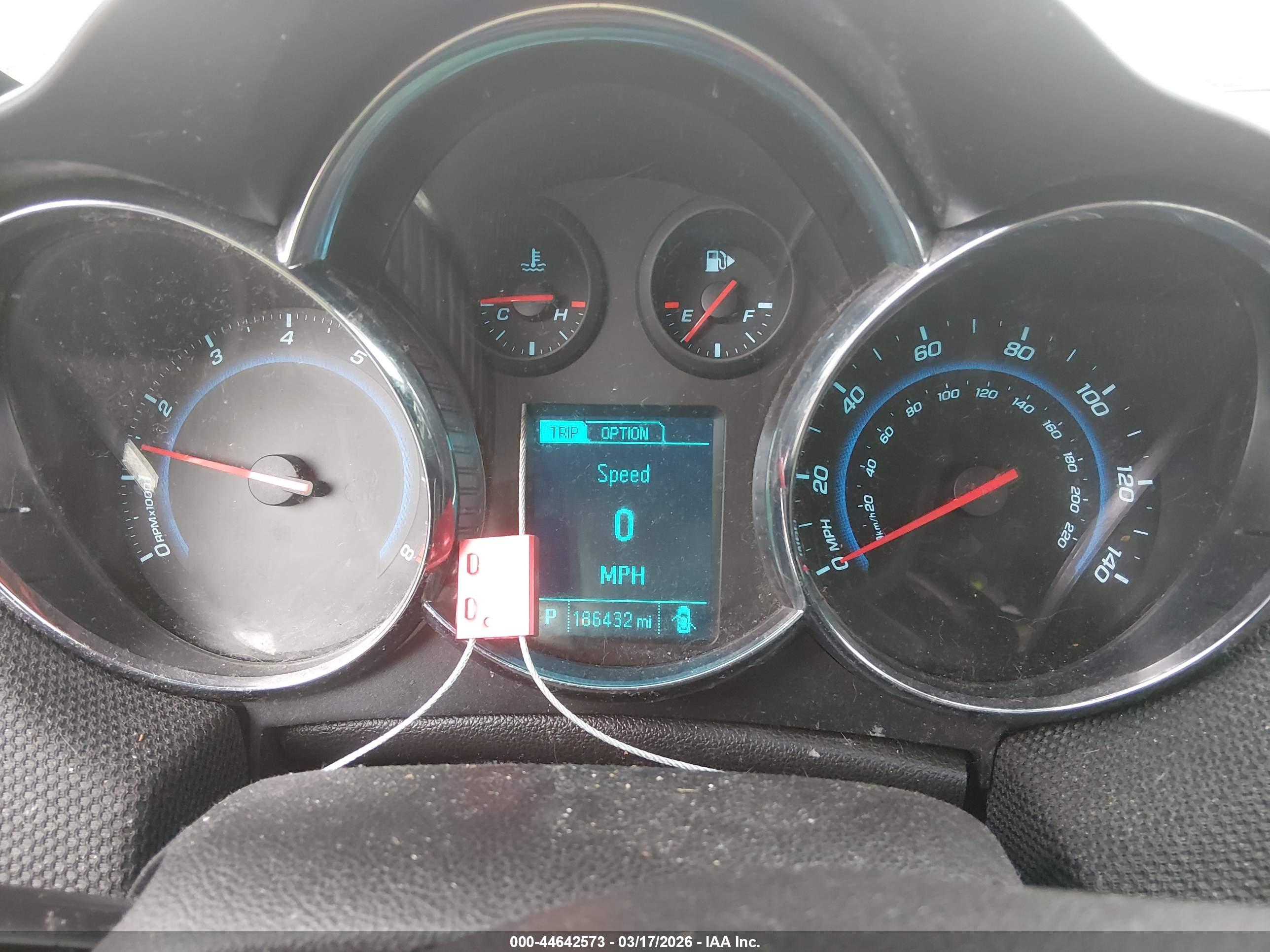 CHEVROLET CRUZE image 7