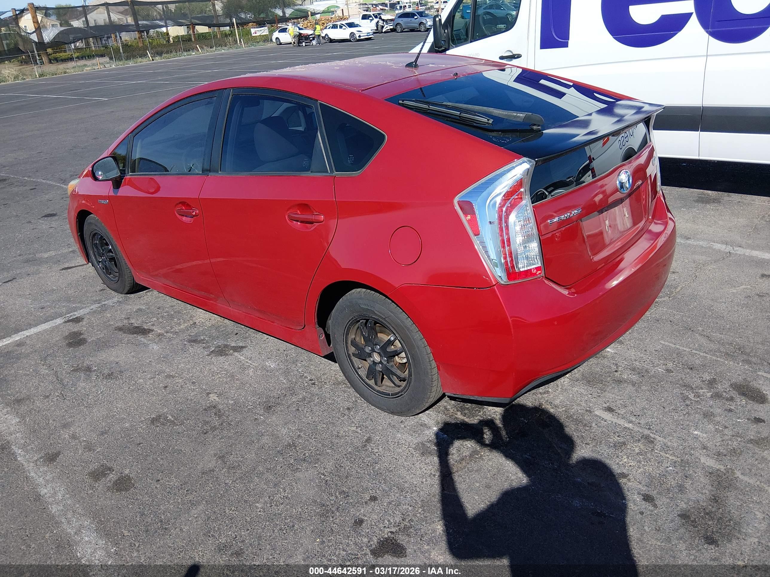 TOYOTA PRIUS image 3