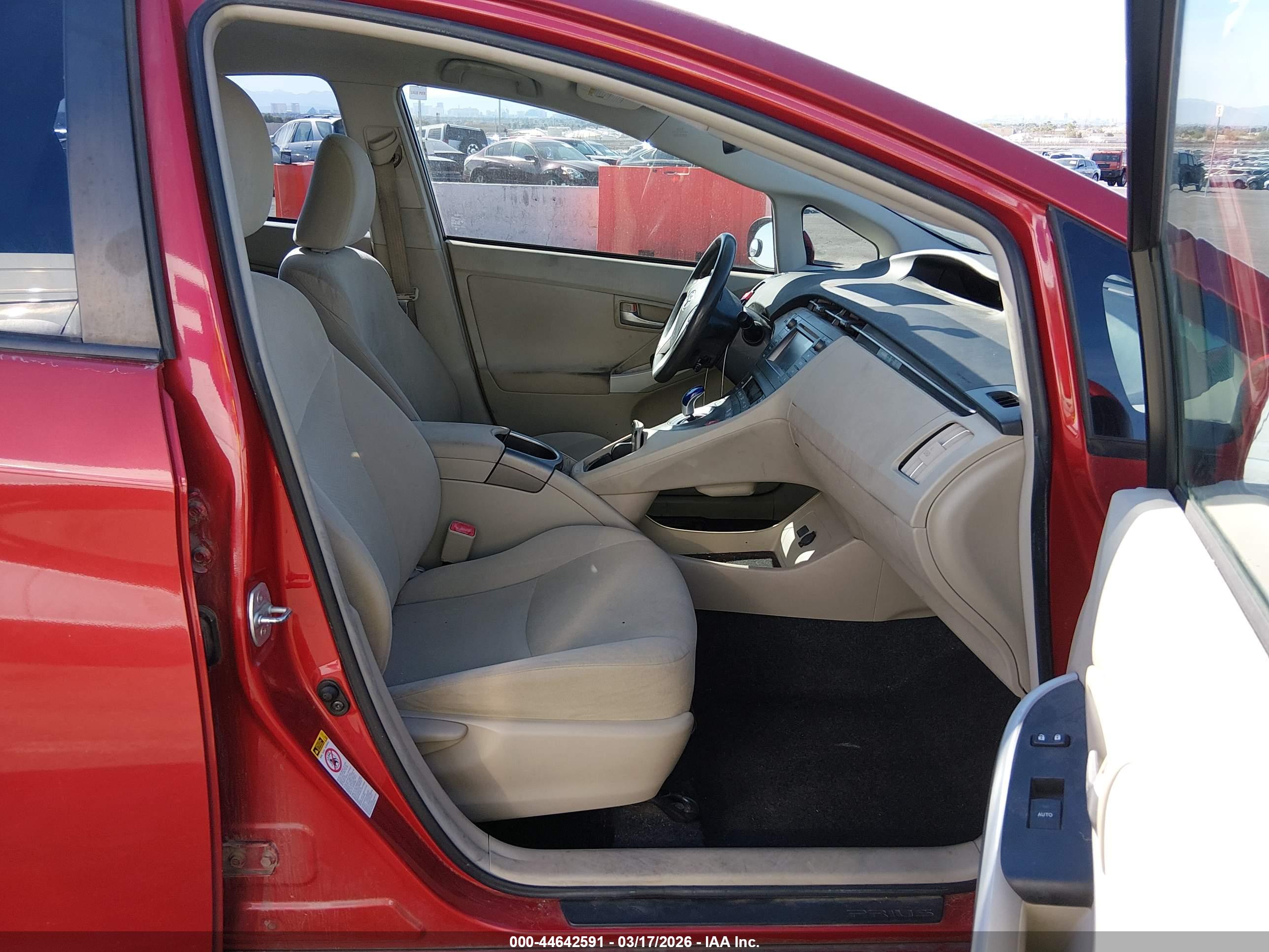 TOYOTA PRIUS image 5