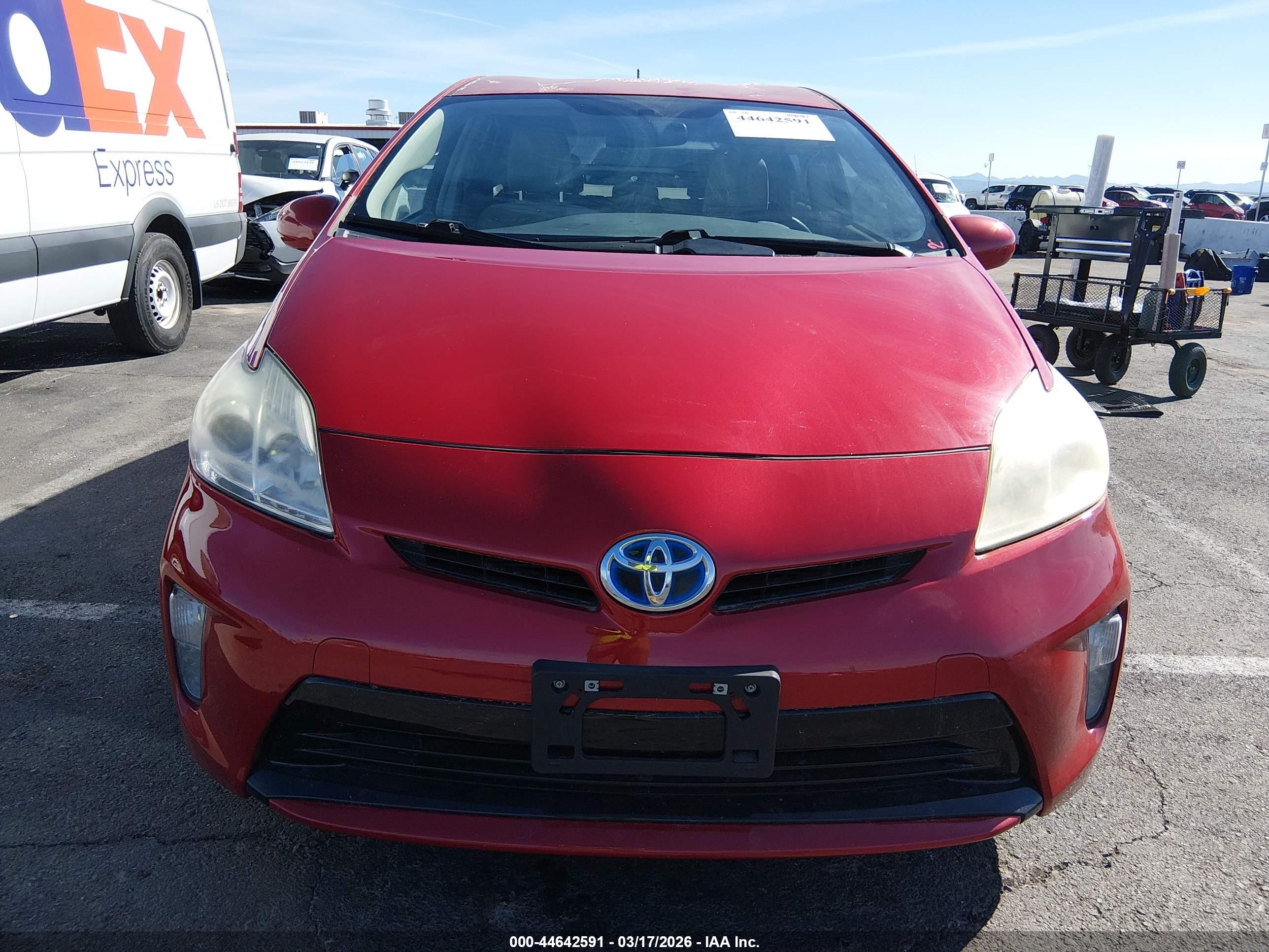 TOYOTA PRIUS image 6