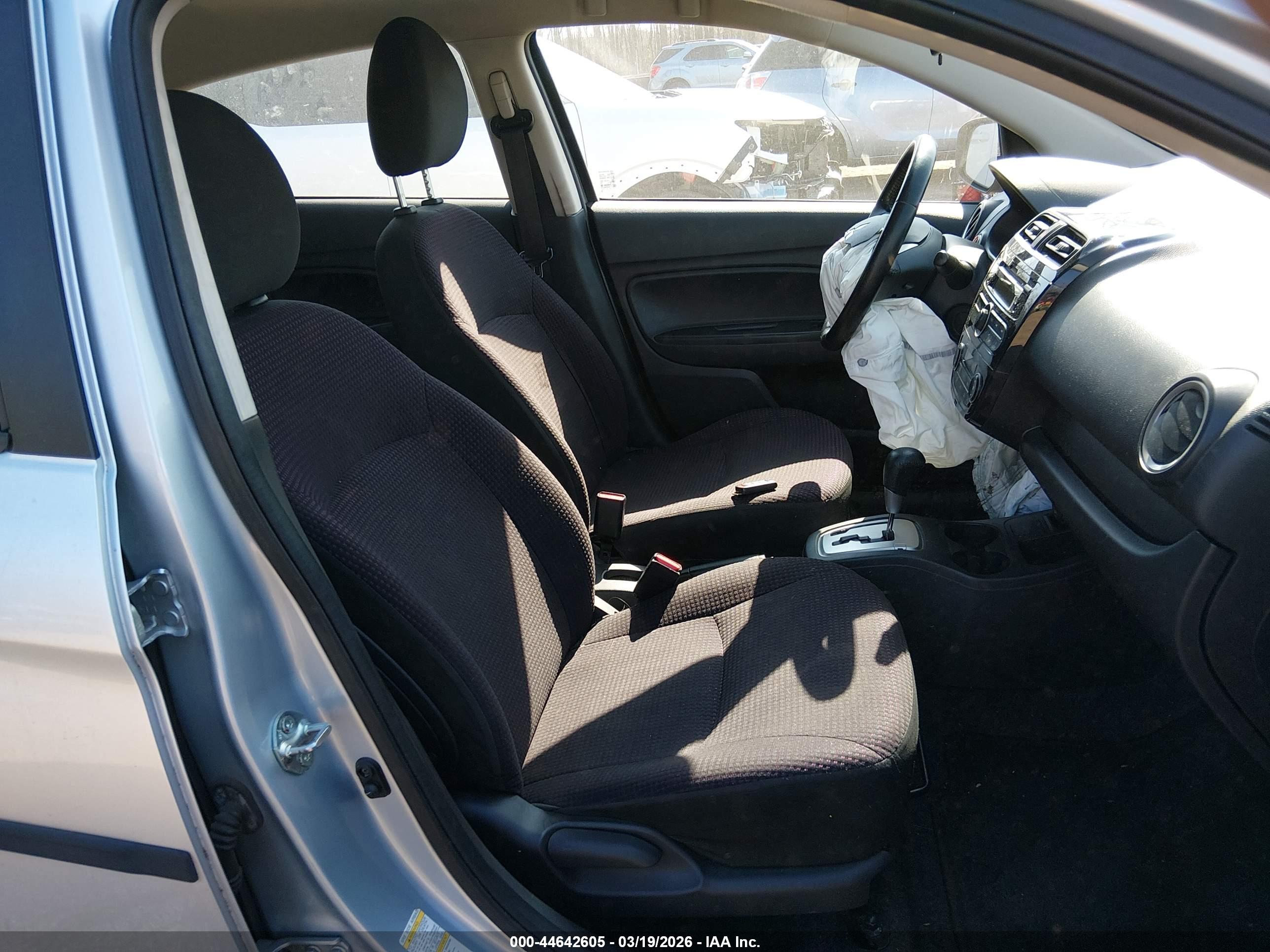 MITSUBISHI MIRAGE image 5