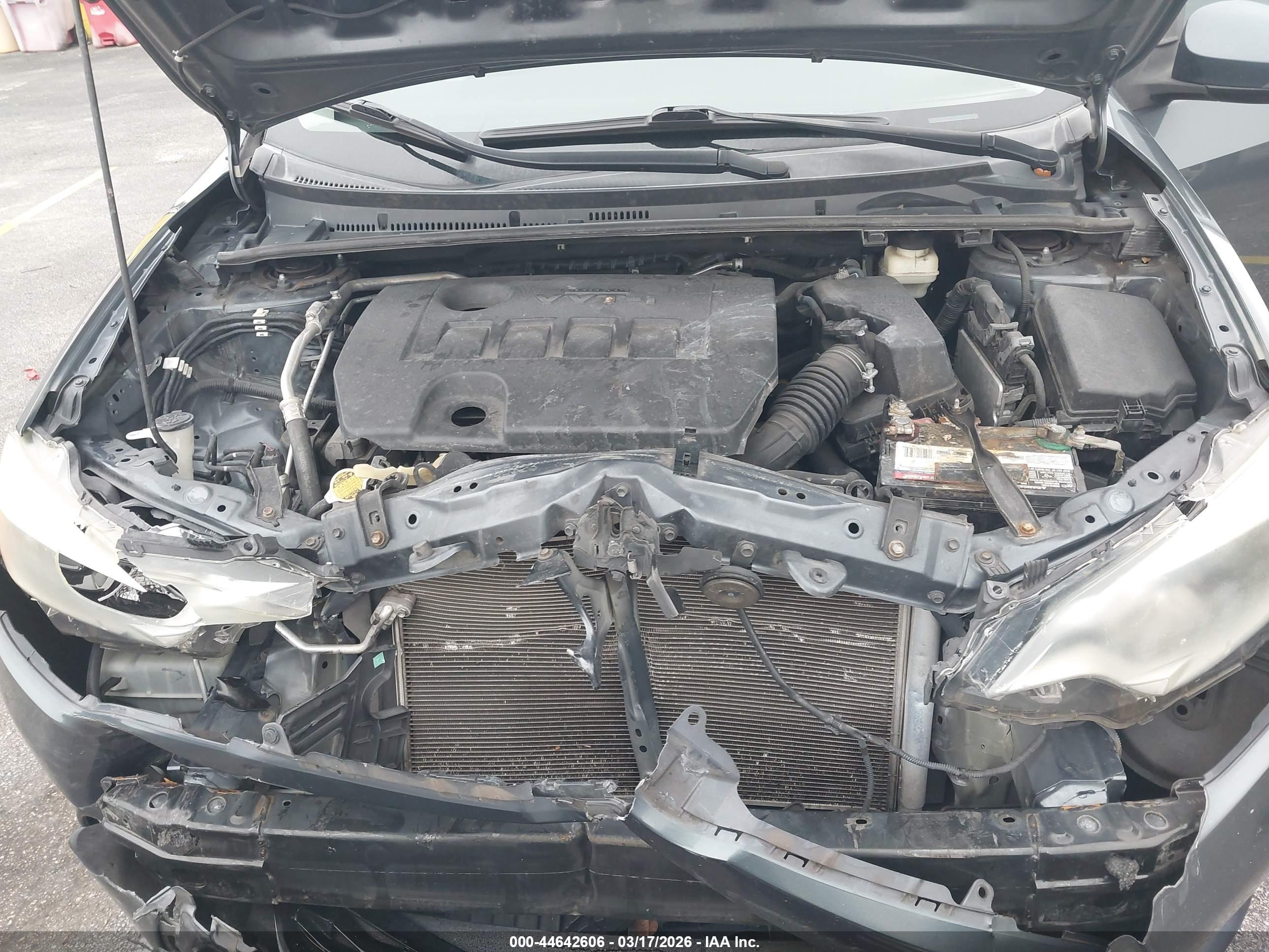 TOYOTA COROLLA image 10