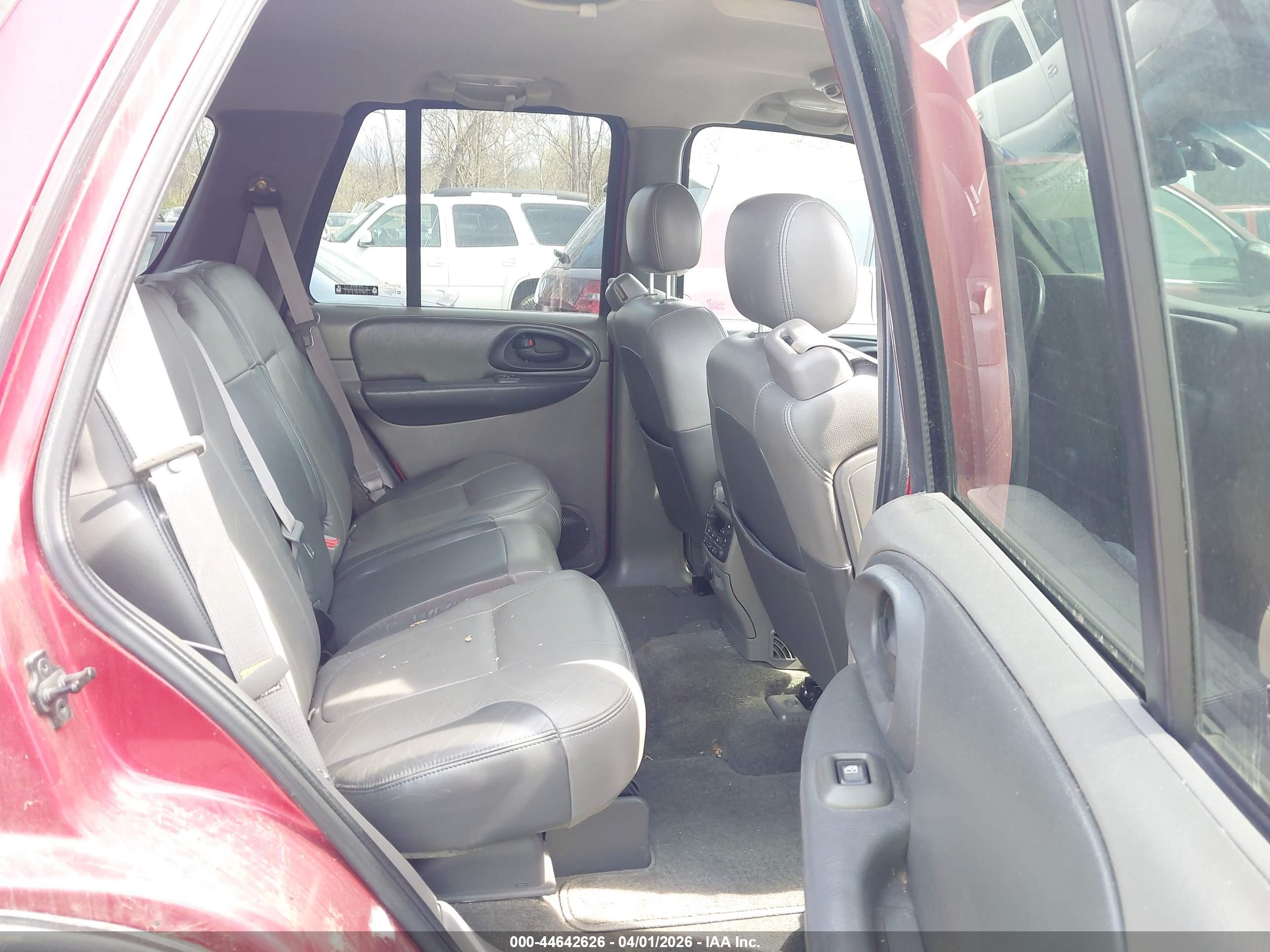 CHEVROLET TRAILBLAZER image 8