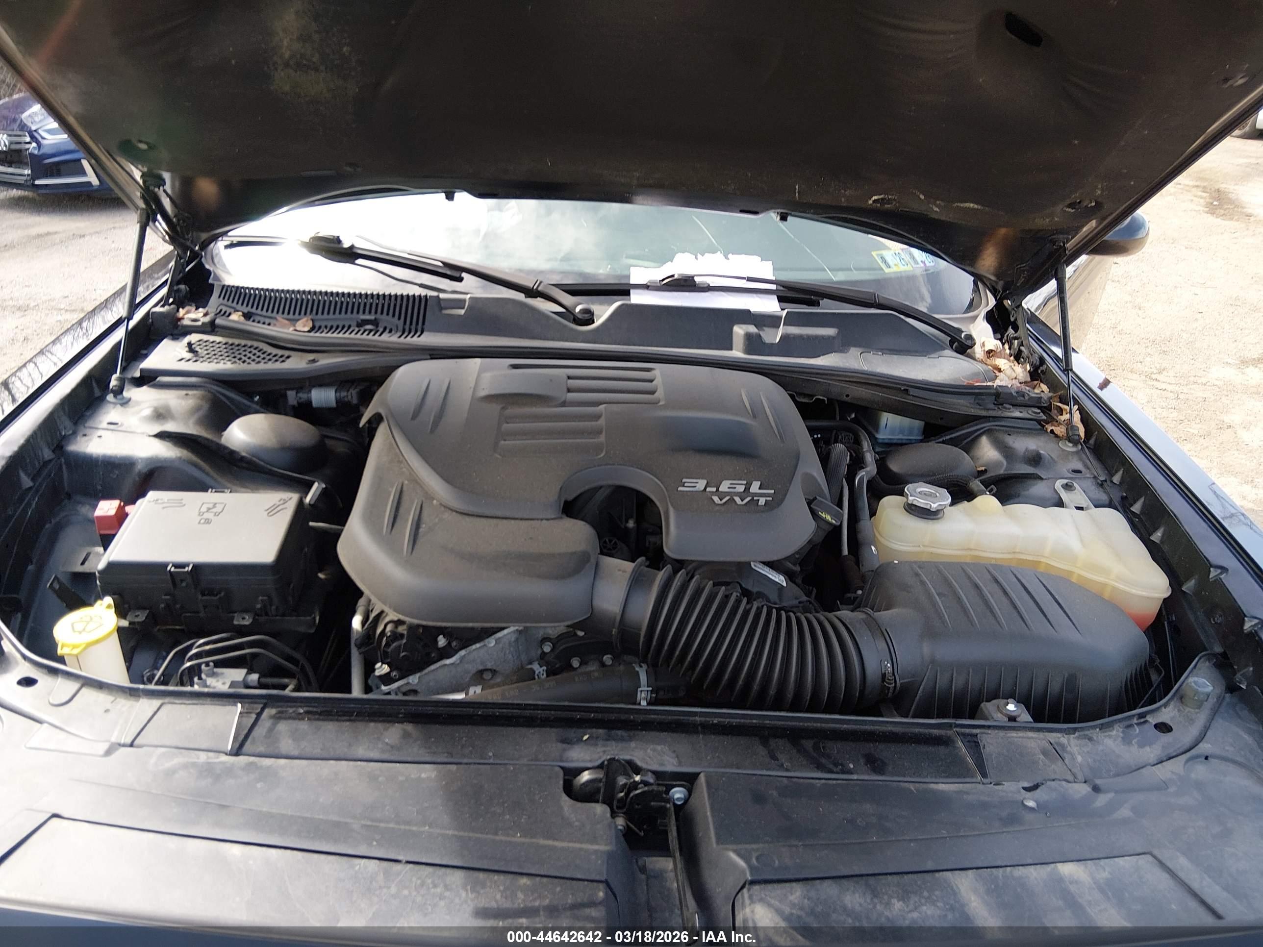 DODGE CHALLENGER image 10