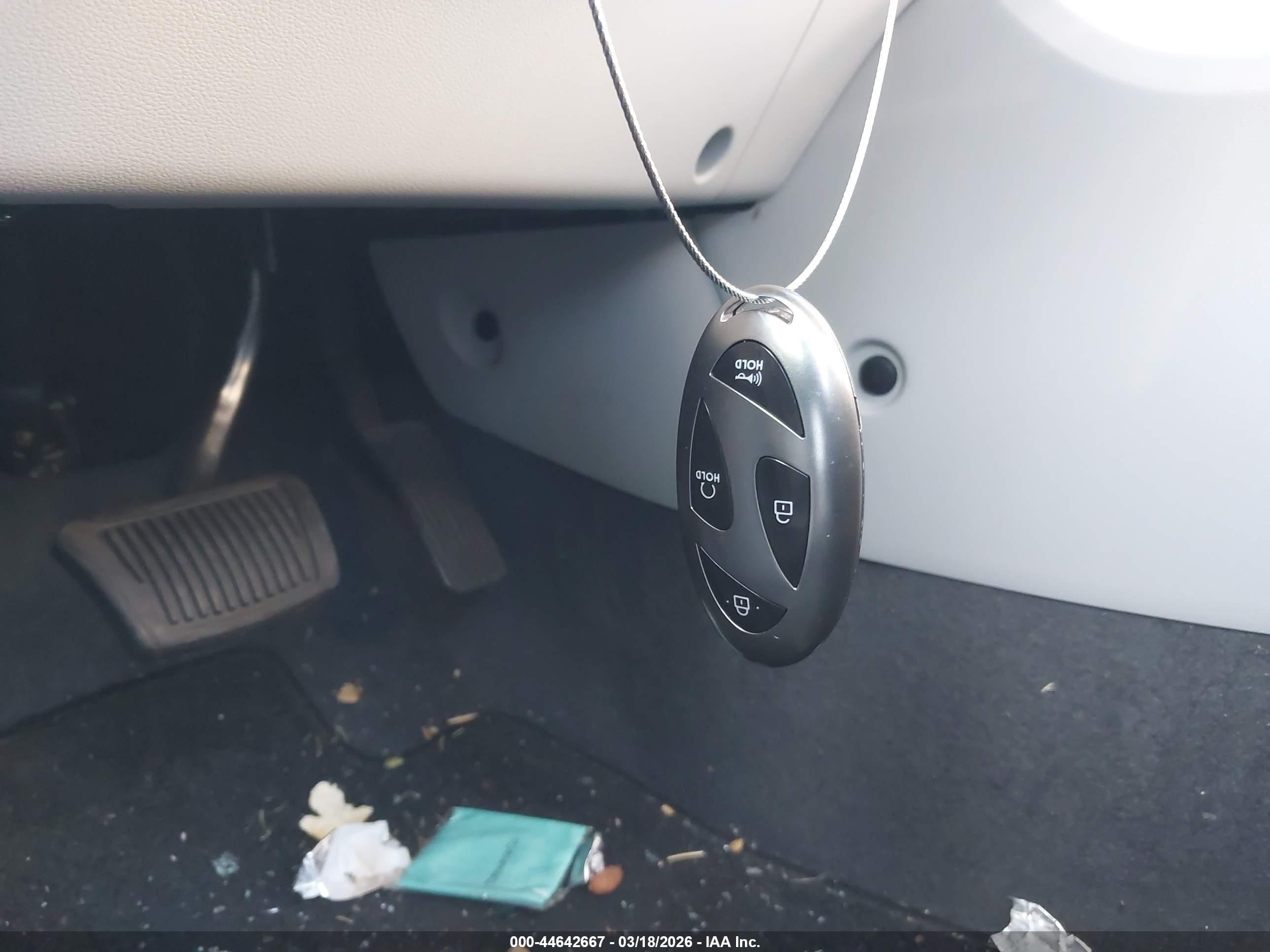 HYUNDAI KONA image 11