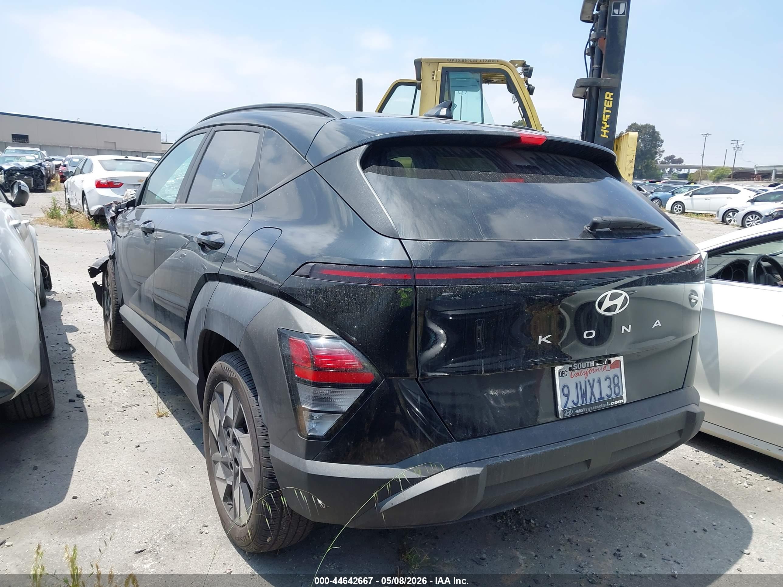 HYUNDAI KONA image 3
