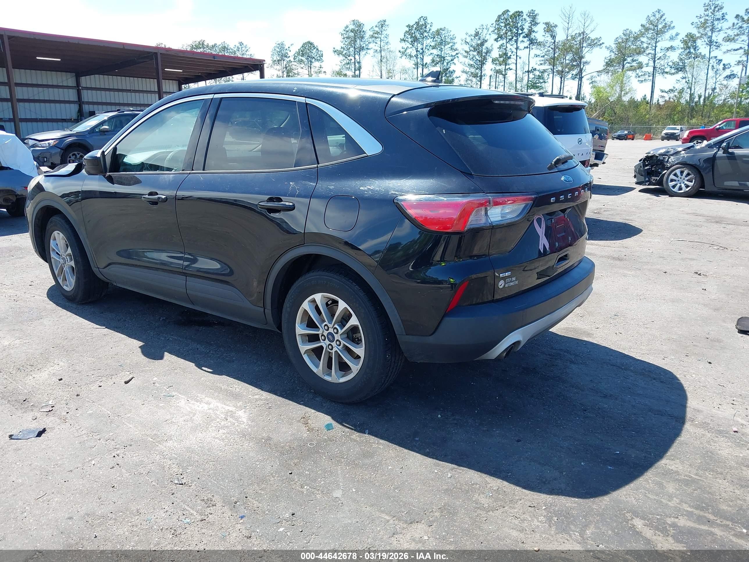 FORD ESCAPE image 3