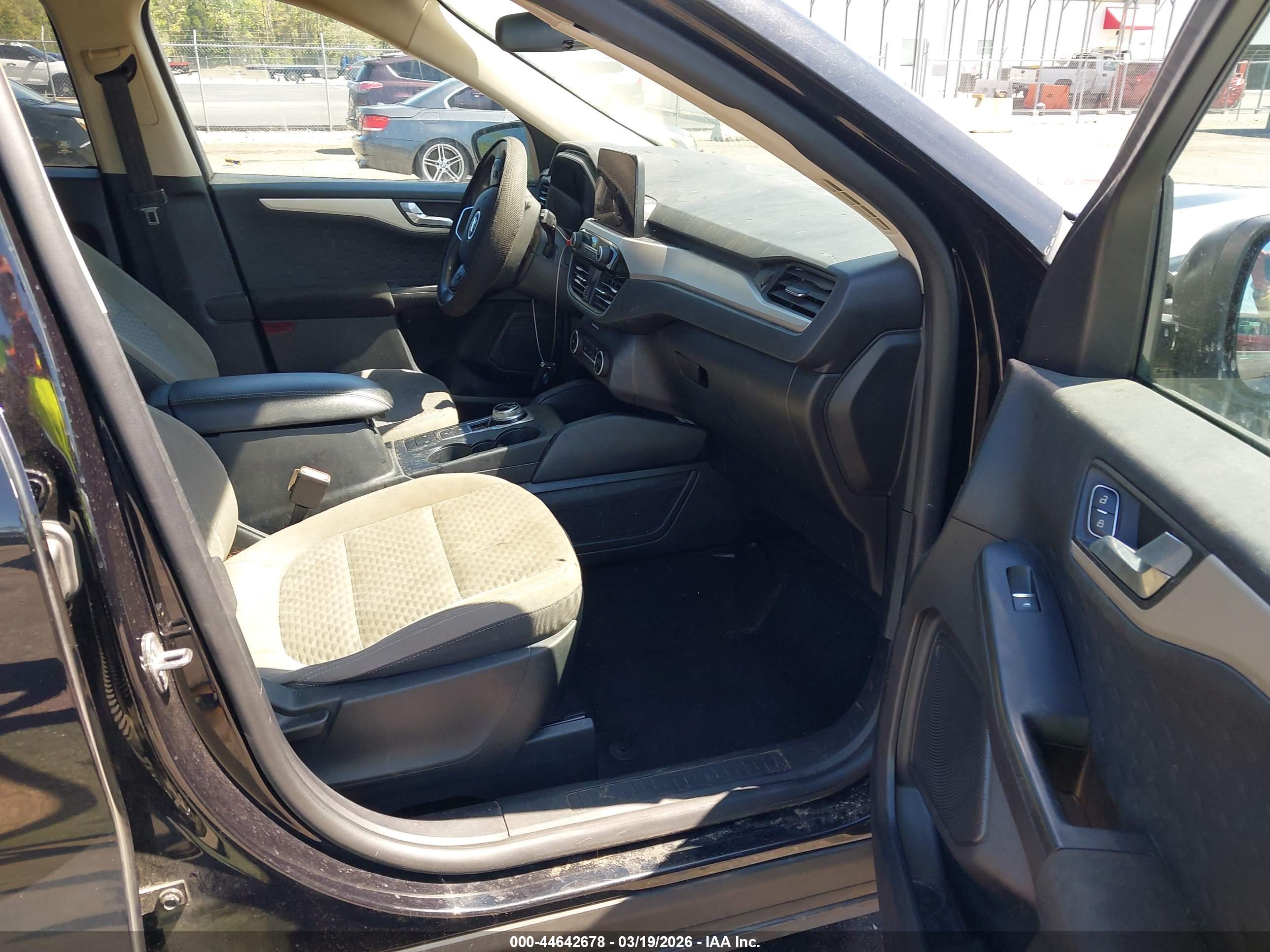 FORD ESCAPE image 5