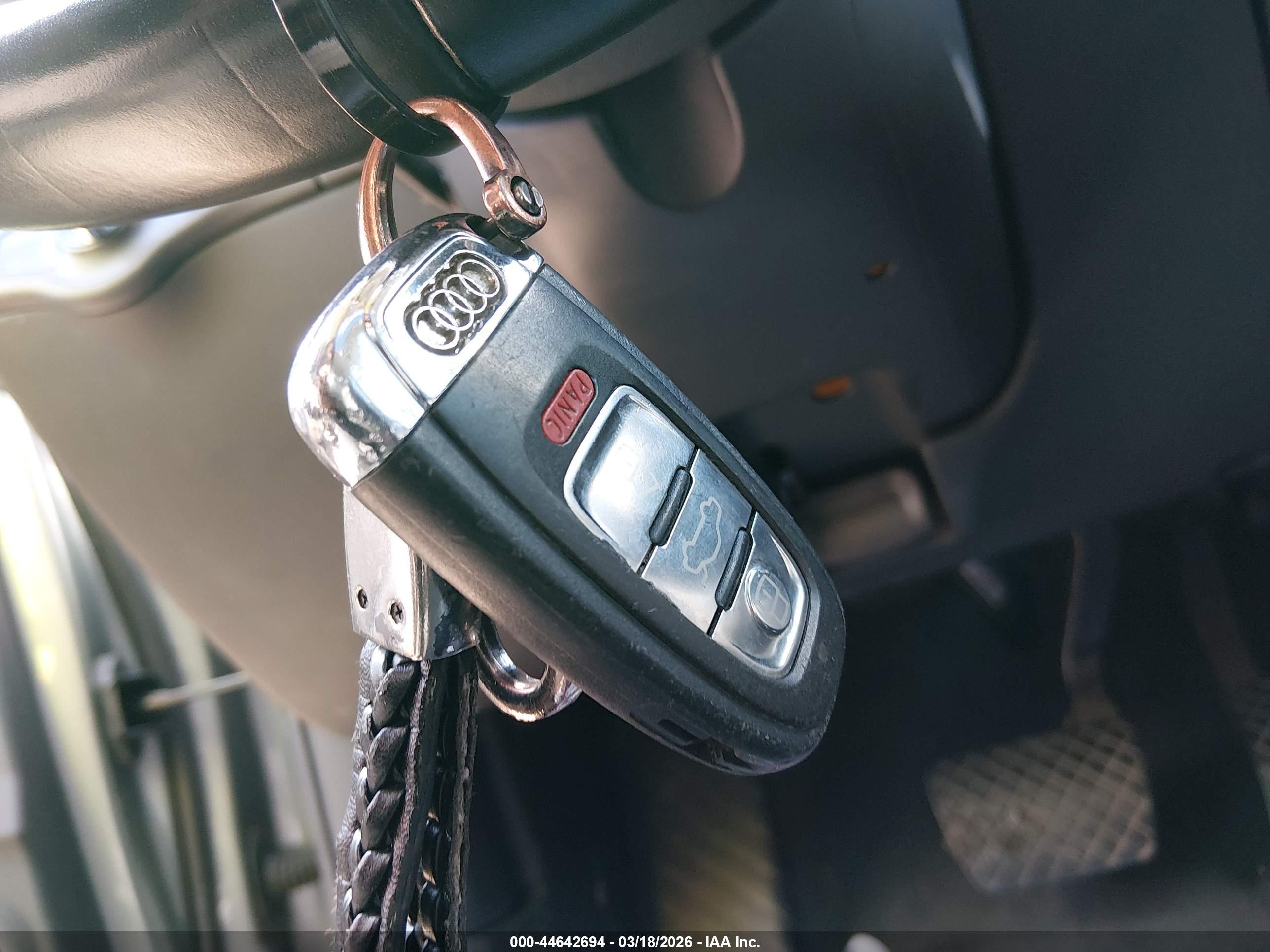 AUDI A4 image 11