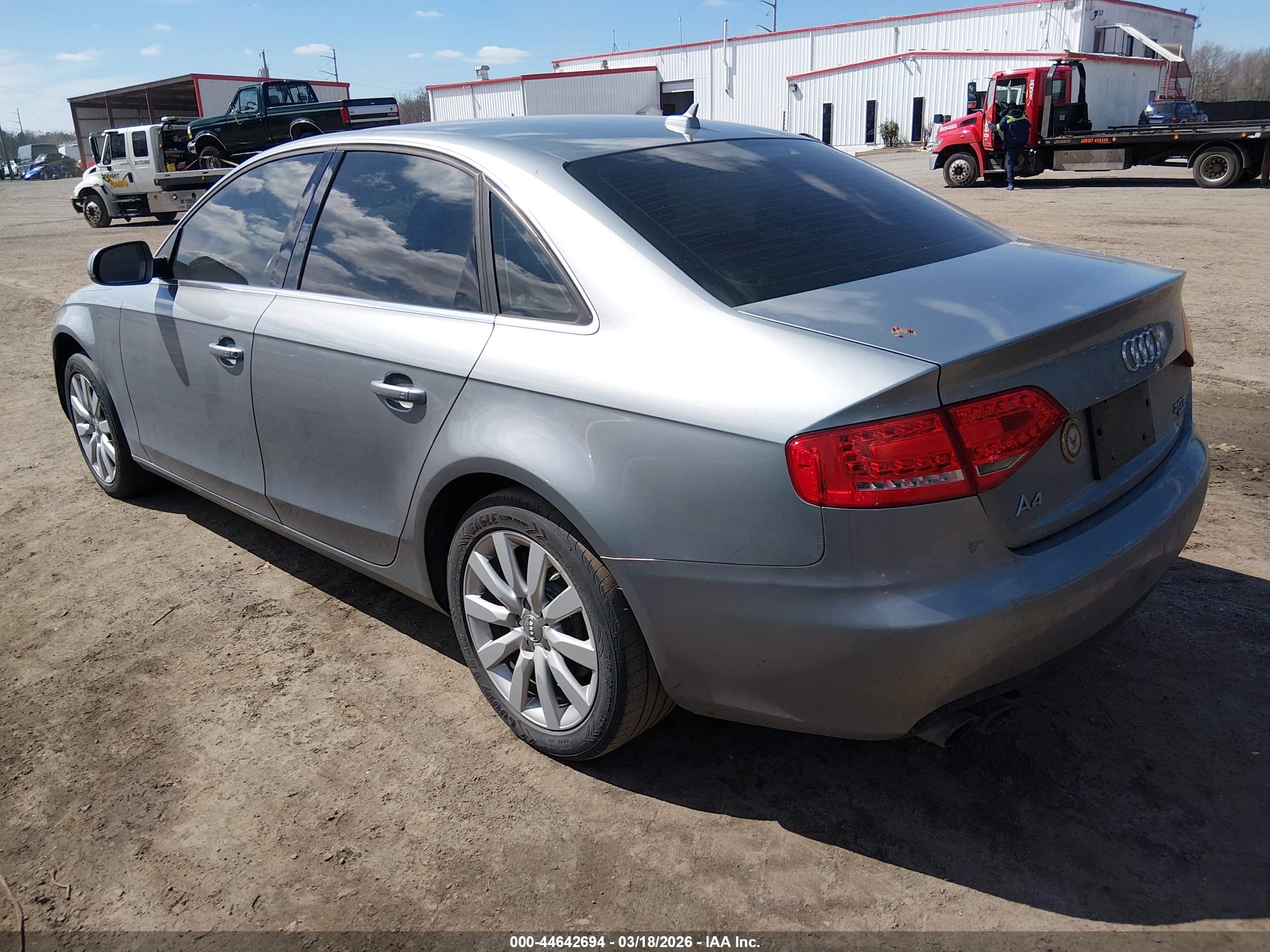 AUDI A4 image 3