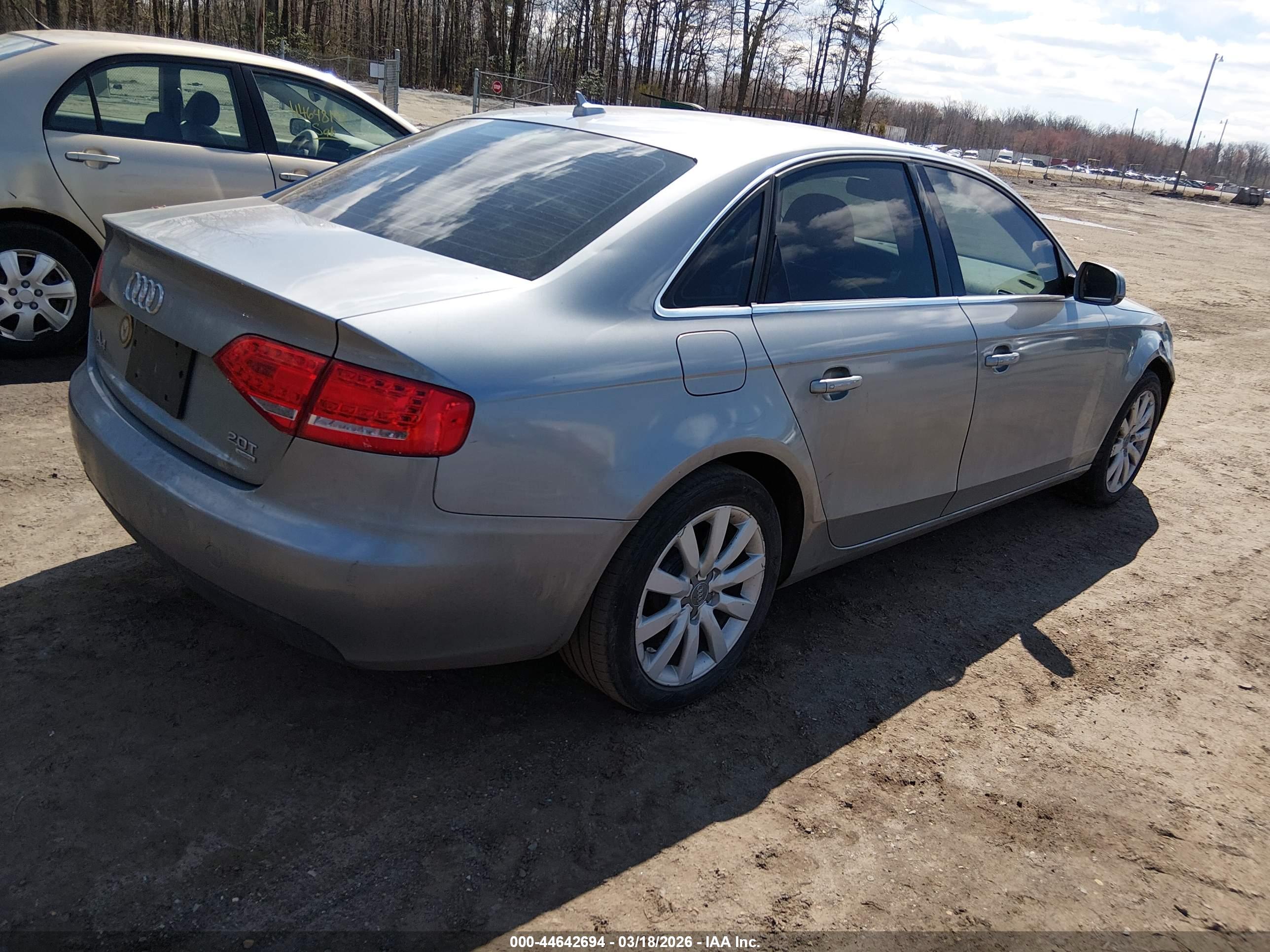 AUDI A4 image 4
