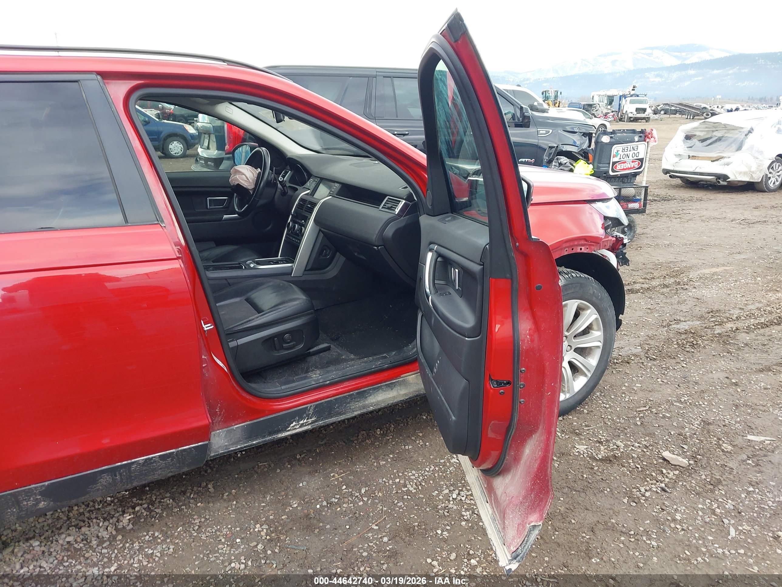 LAND ROVER image 5