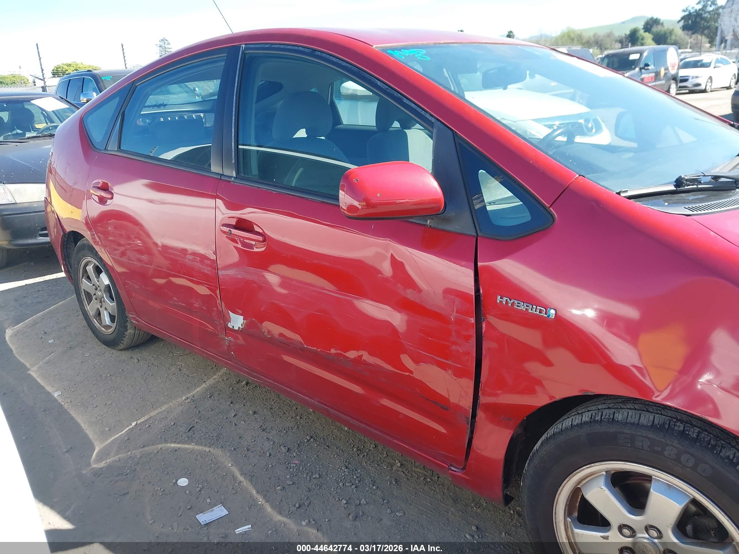 TOYOTA PRIUS image 6