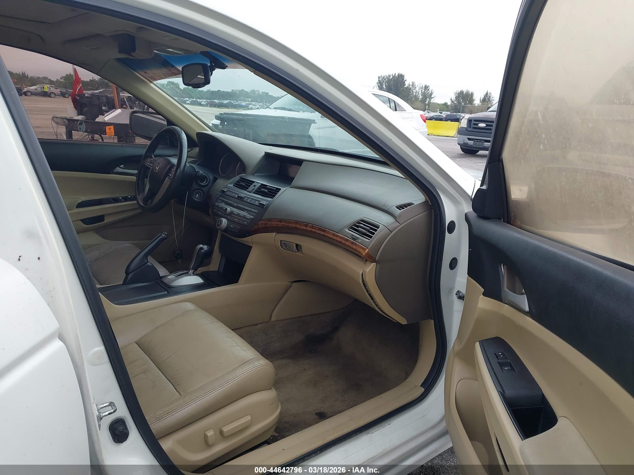 HONDA ACCORD image 5