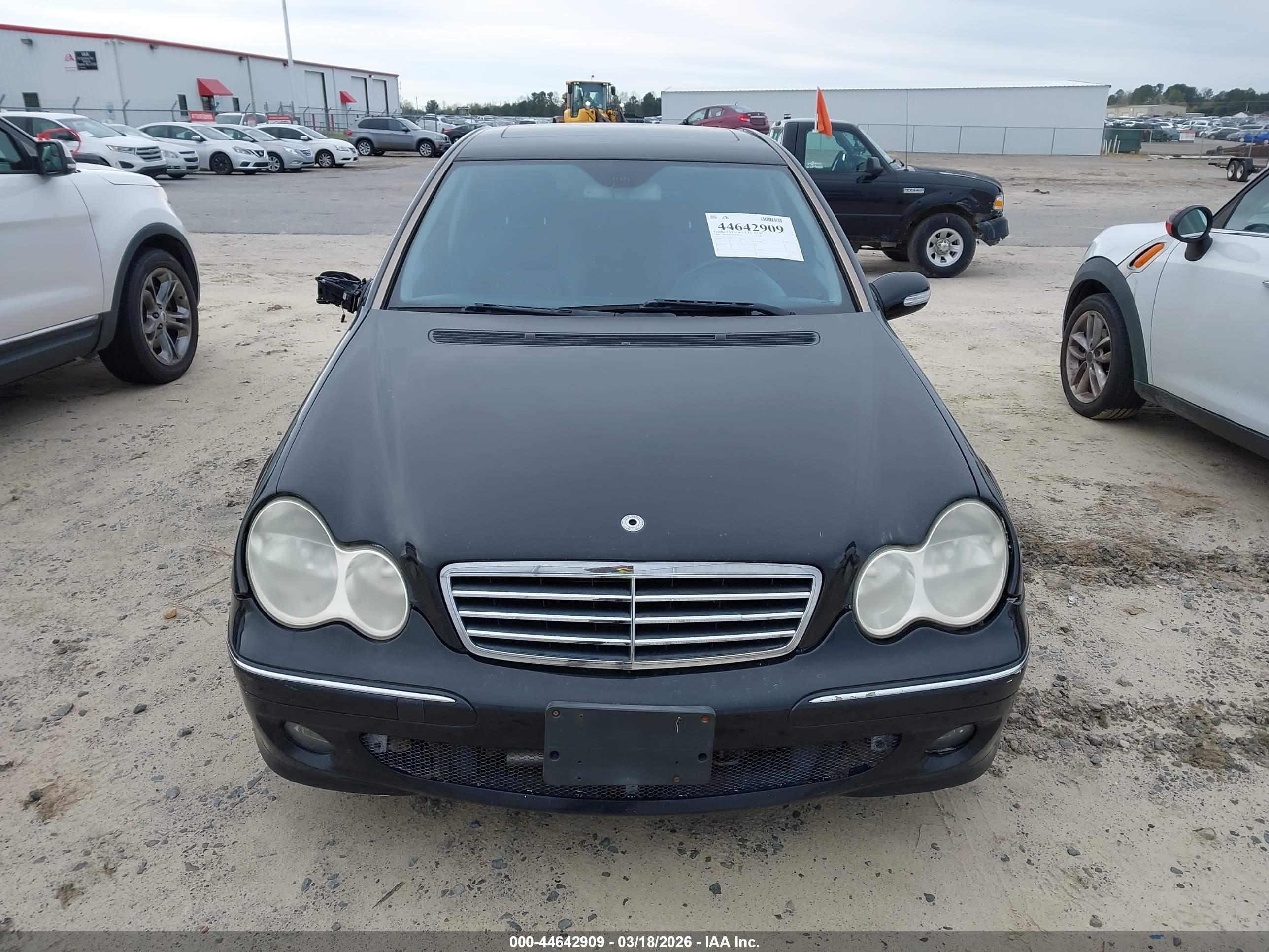 MERCEDES-BENZ C image 6