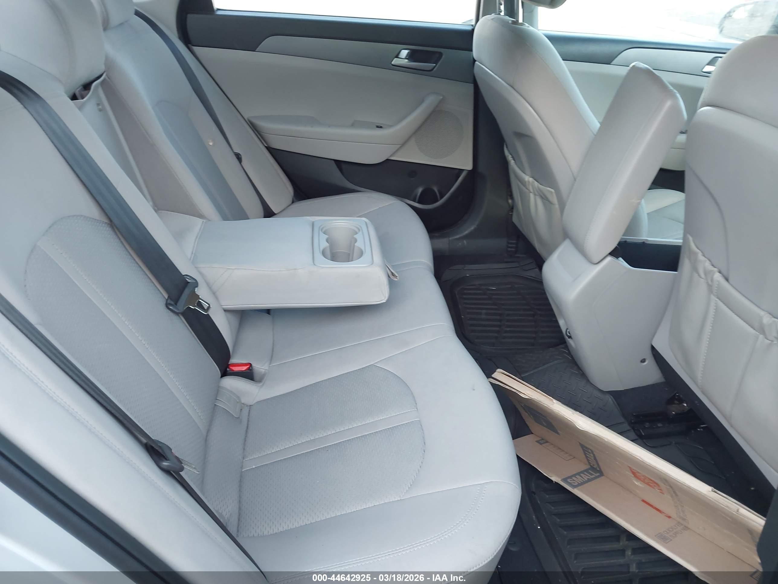 HYUNDAI SONATA image 8
