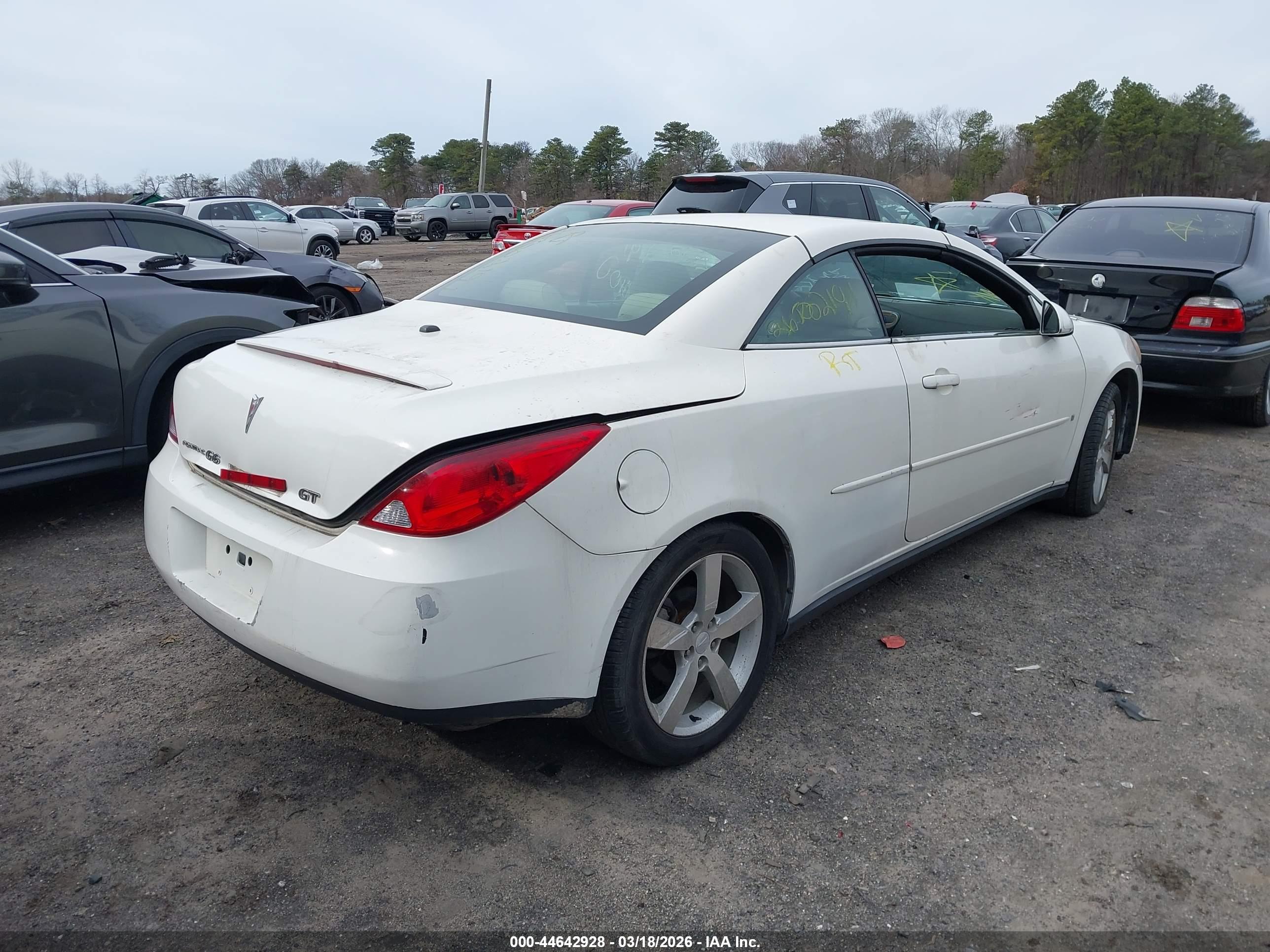 PONTIAC G6 image 4