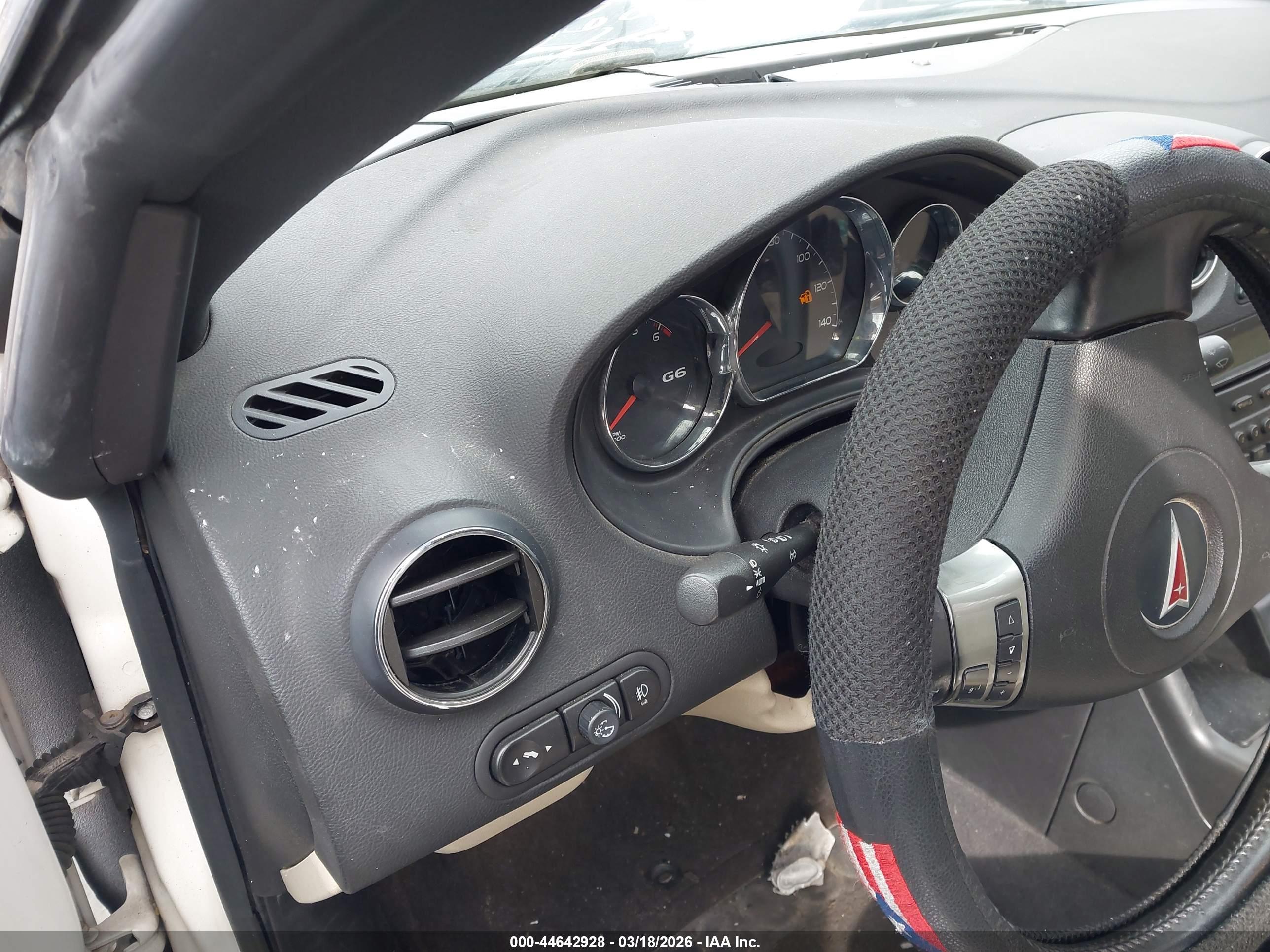 PONTIAC G6 image 7
