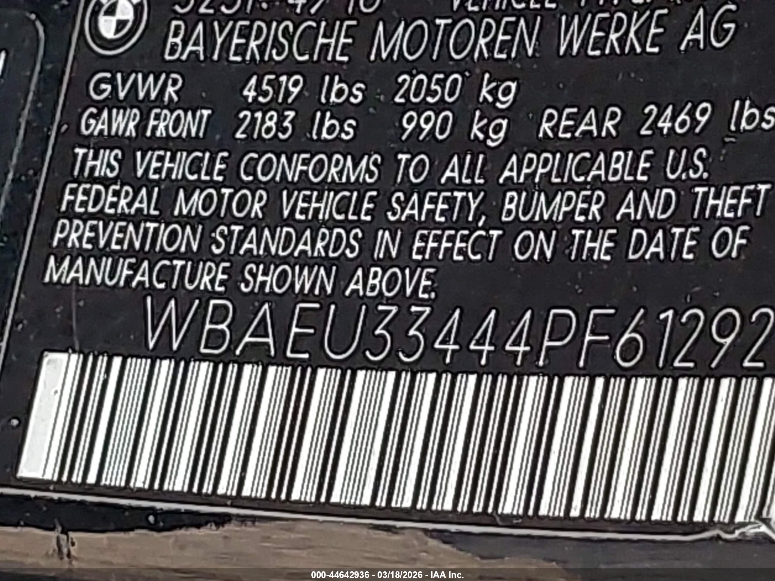 BMW 325XI image 9