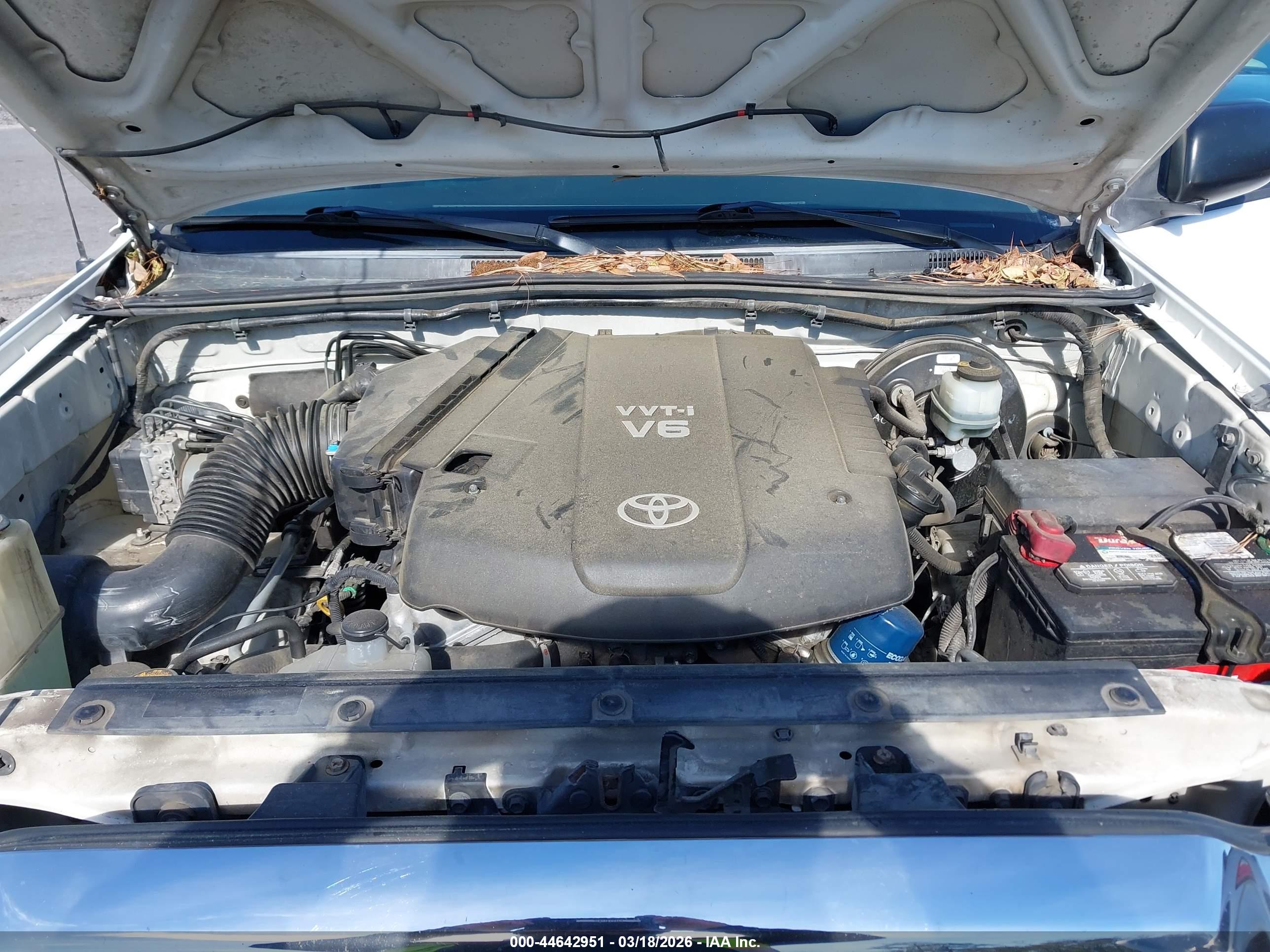 TOYOTA TACOMA image 10
